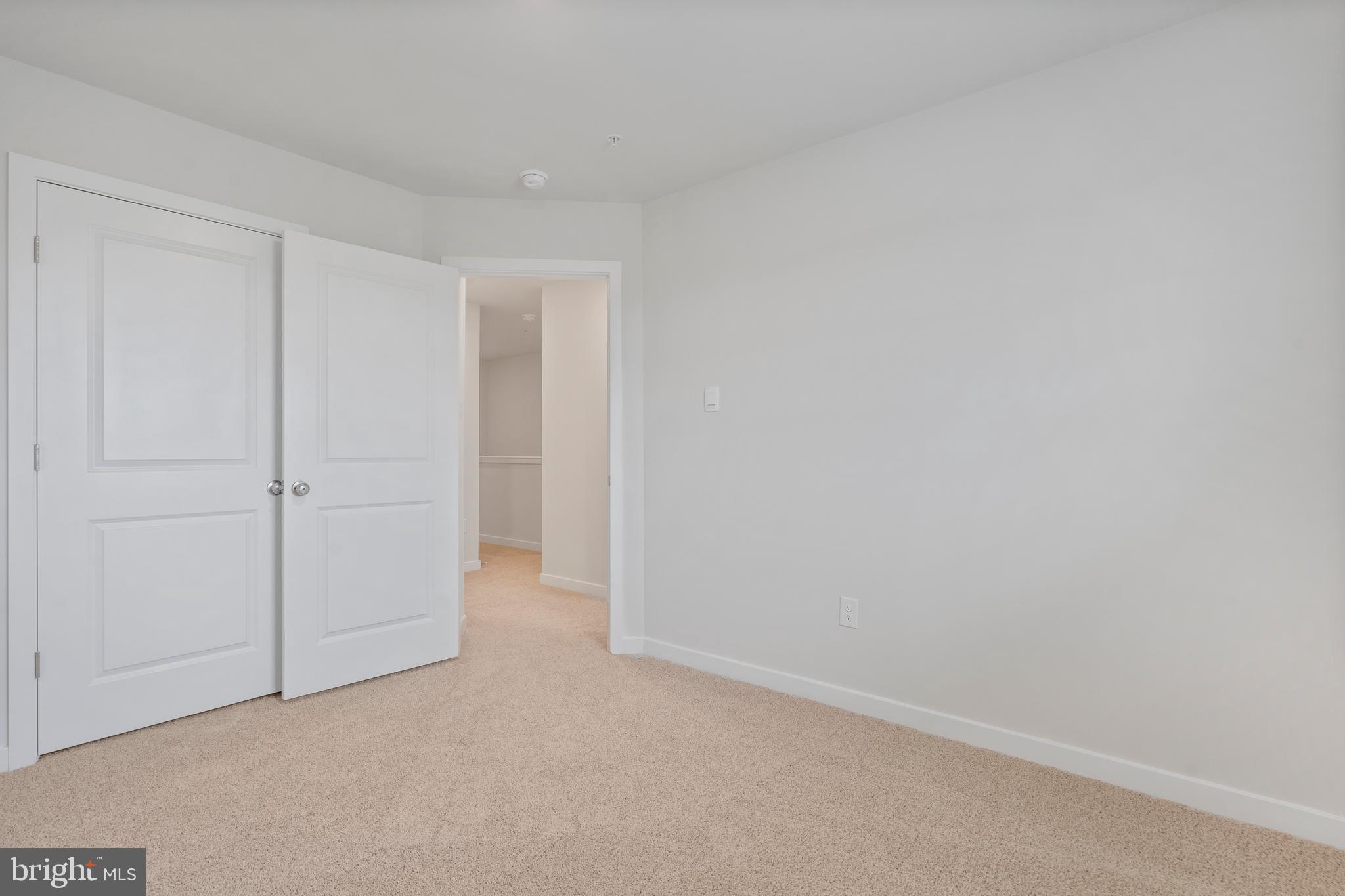 SPRING HILLS - Residential Lease