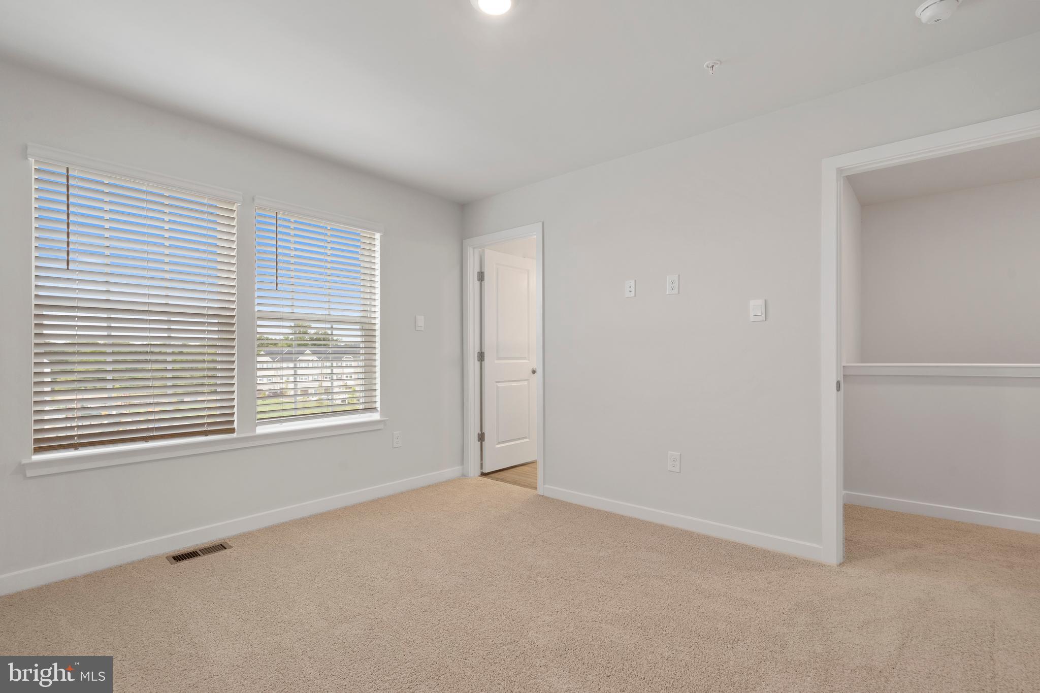 SPRING HILLS - Residential Lease