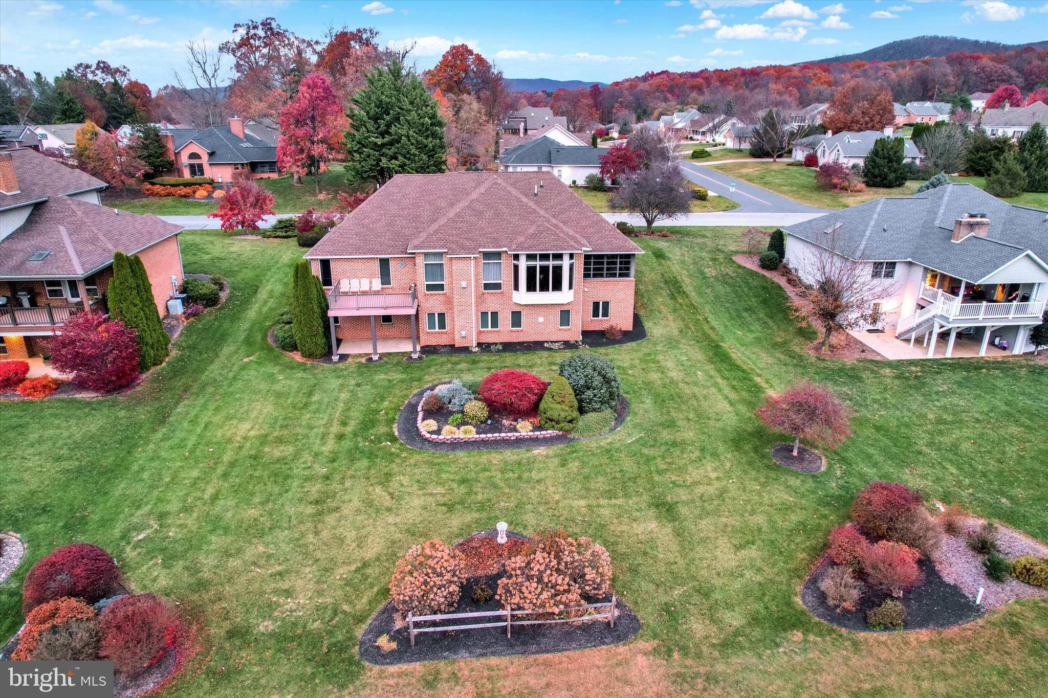 PENN NATIONAL GOLF COURSE COMMUNITY - Residential