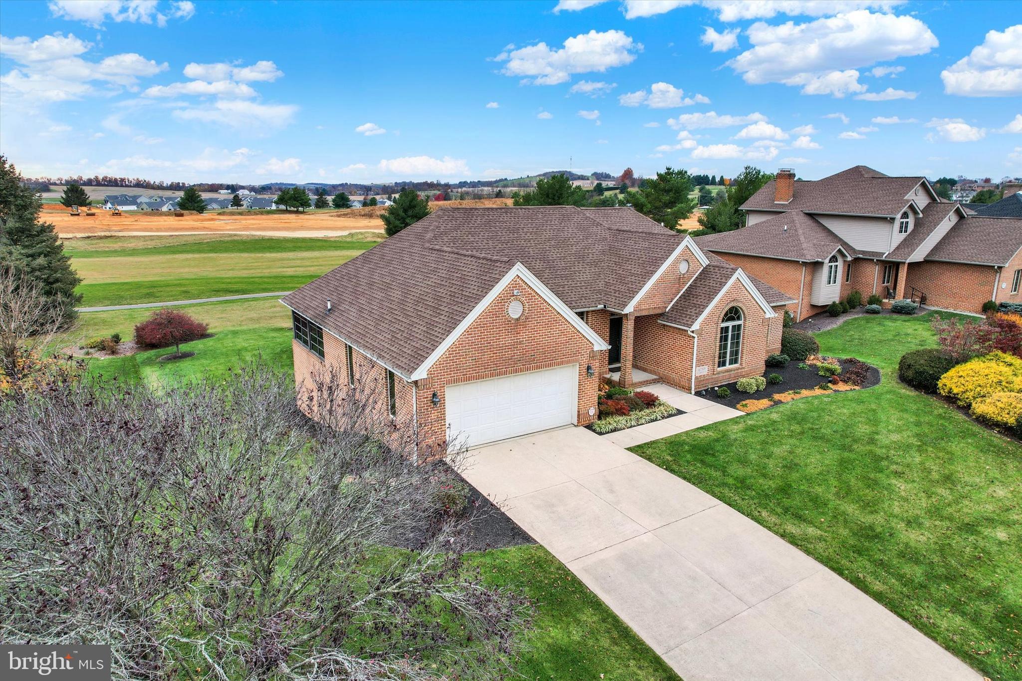 PENN NATIONAL GOLF COURSE COMMUNITY - Residential