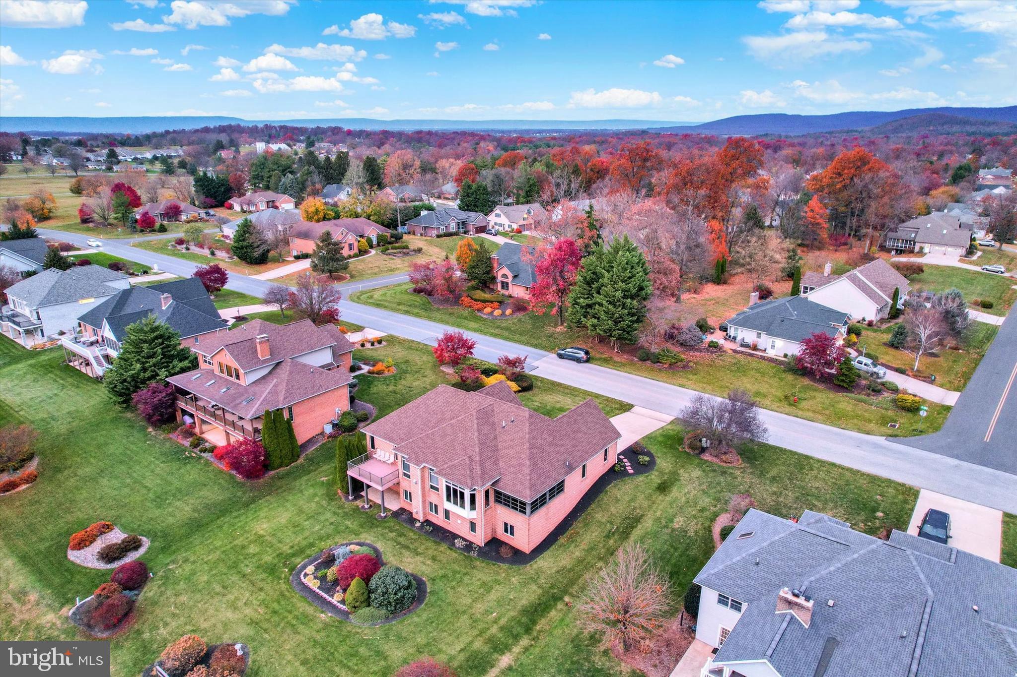 PENN NATIONAL GOLF COURSE COMMUNITY - Residential