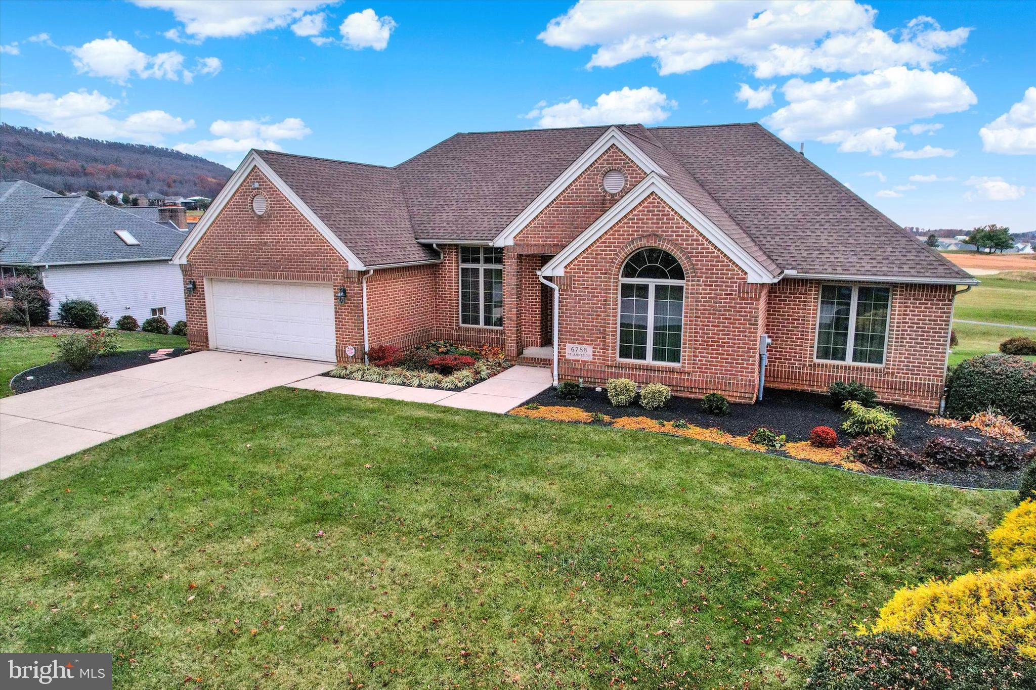 PENN NATIONAL GOLF COURSE COMMUNITY - Residential