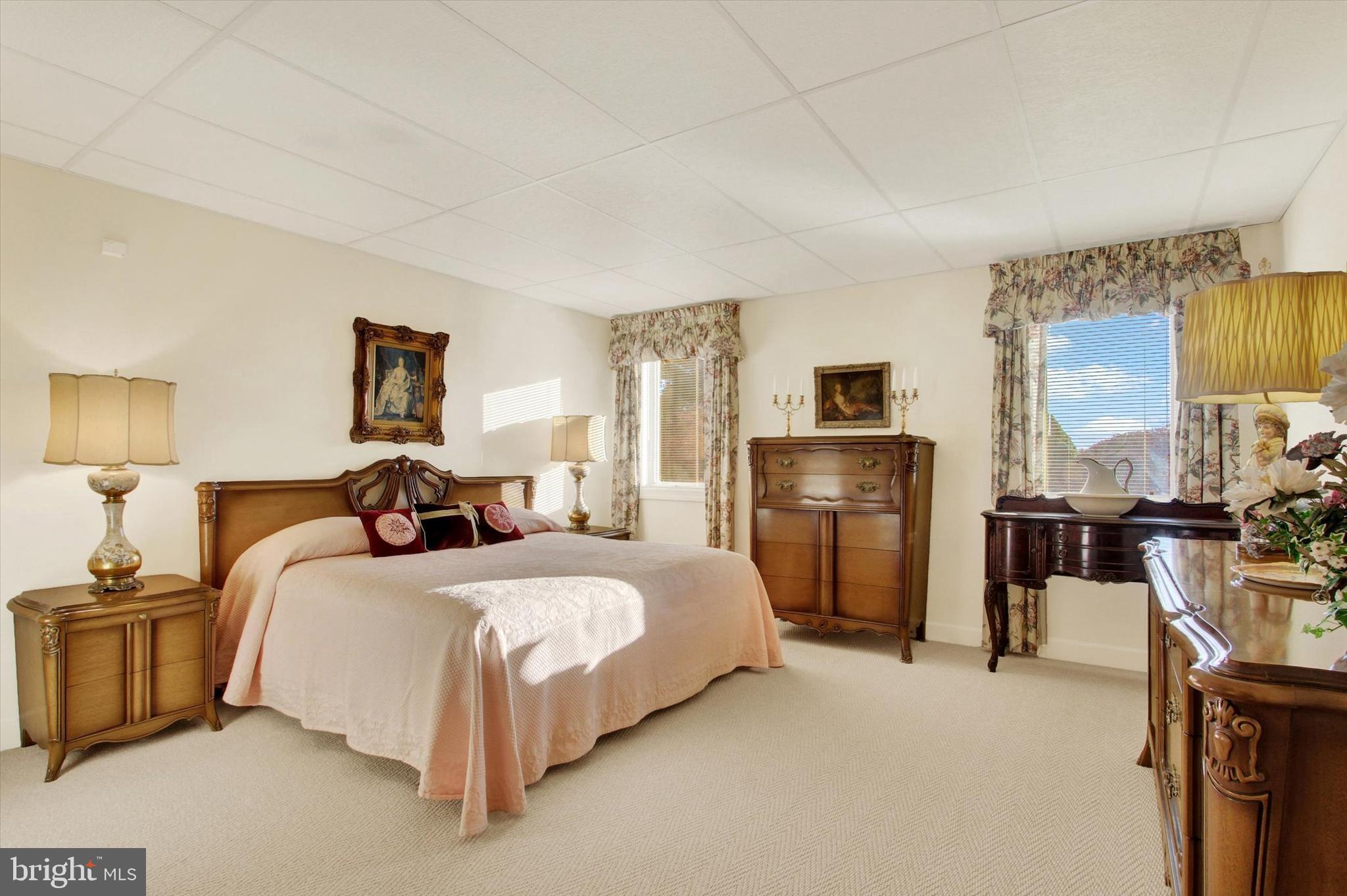 PENN NATIONAL GOLF COURSE COMMUNITY - Residential