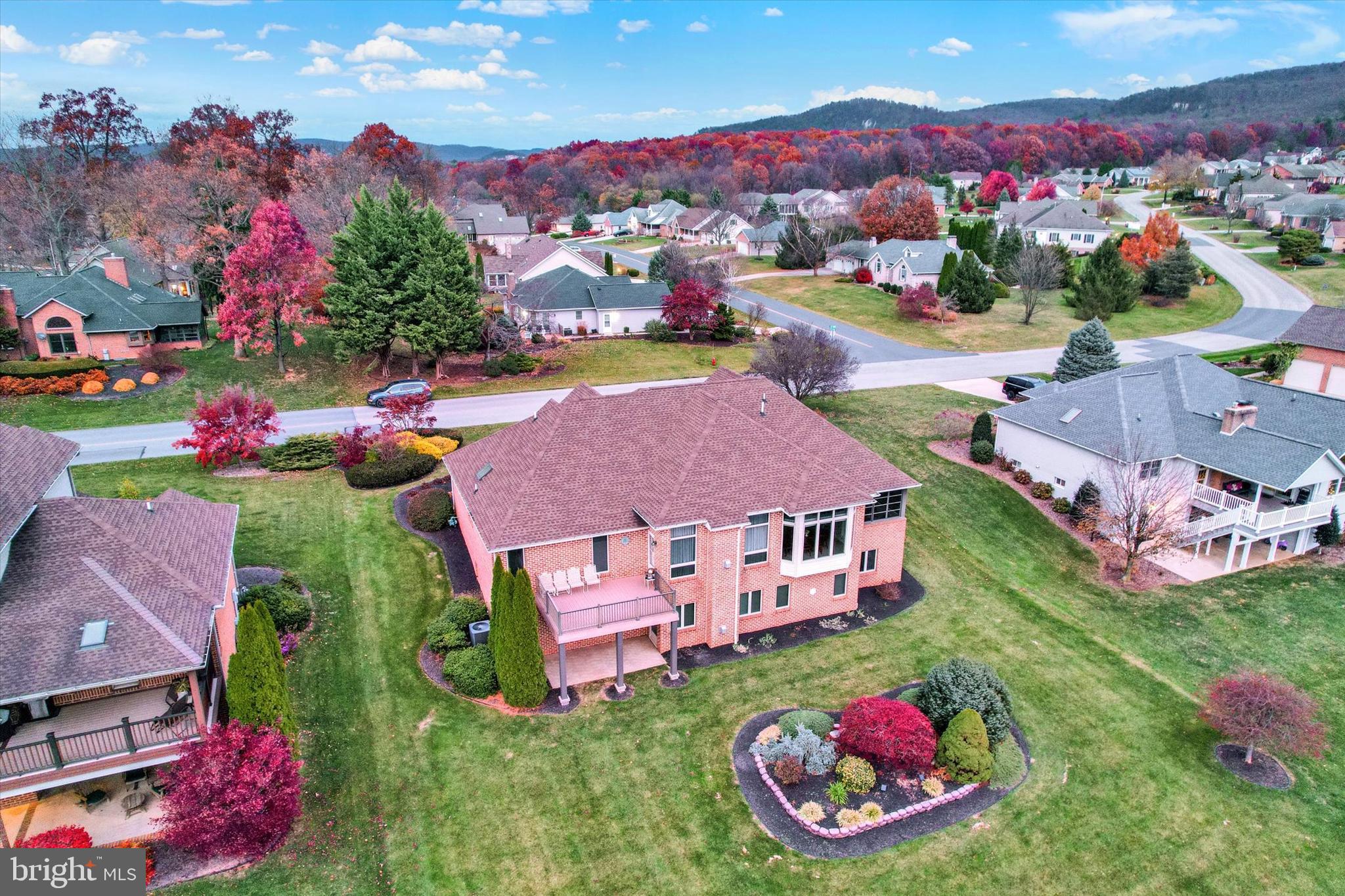 PENN NATIONAL GOLF COURSE COMMUNITY - Residential