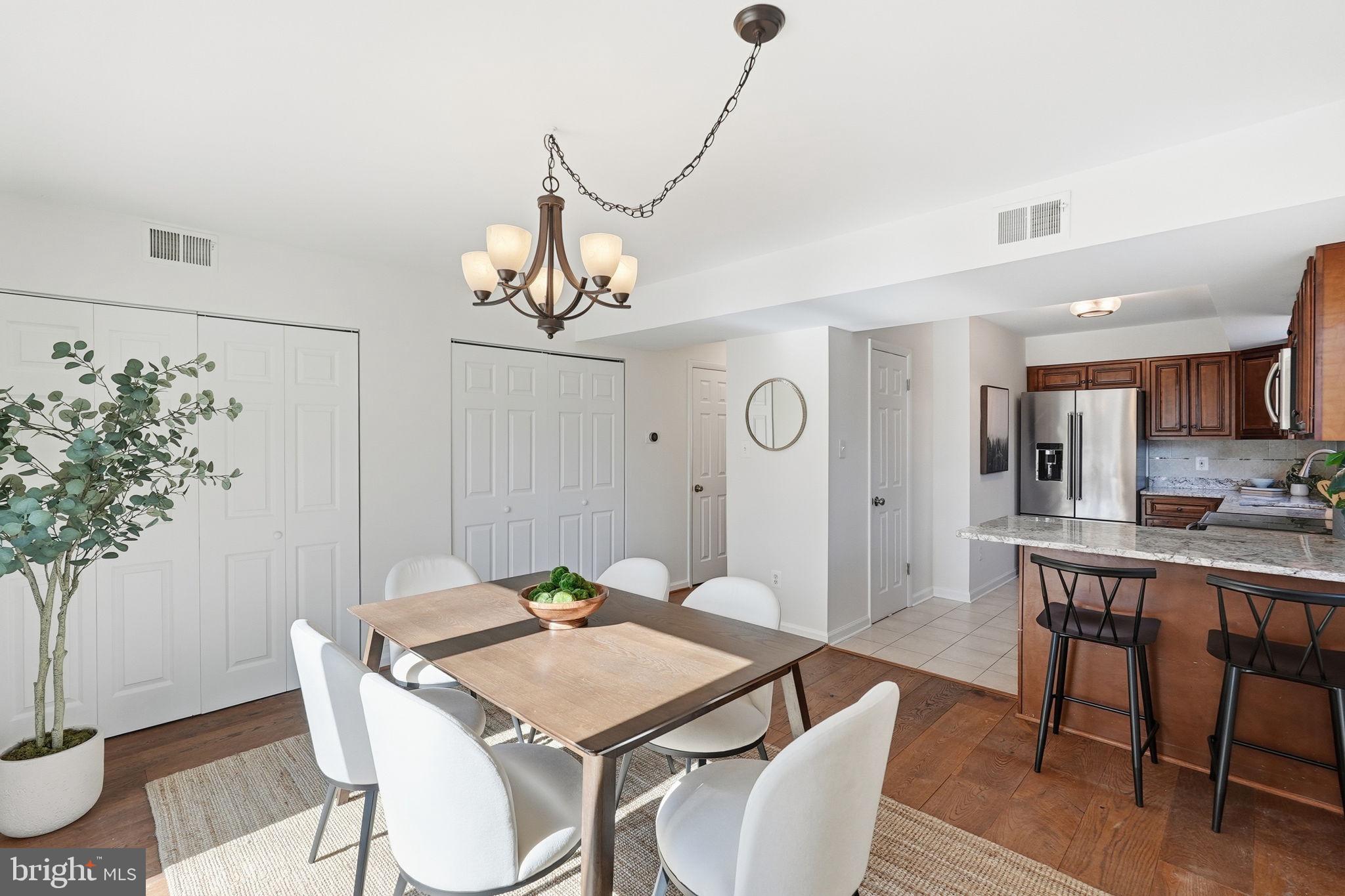 DEL RAY - Residential