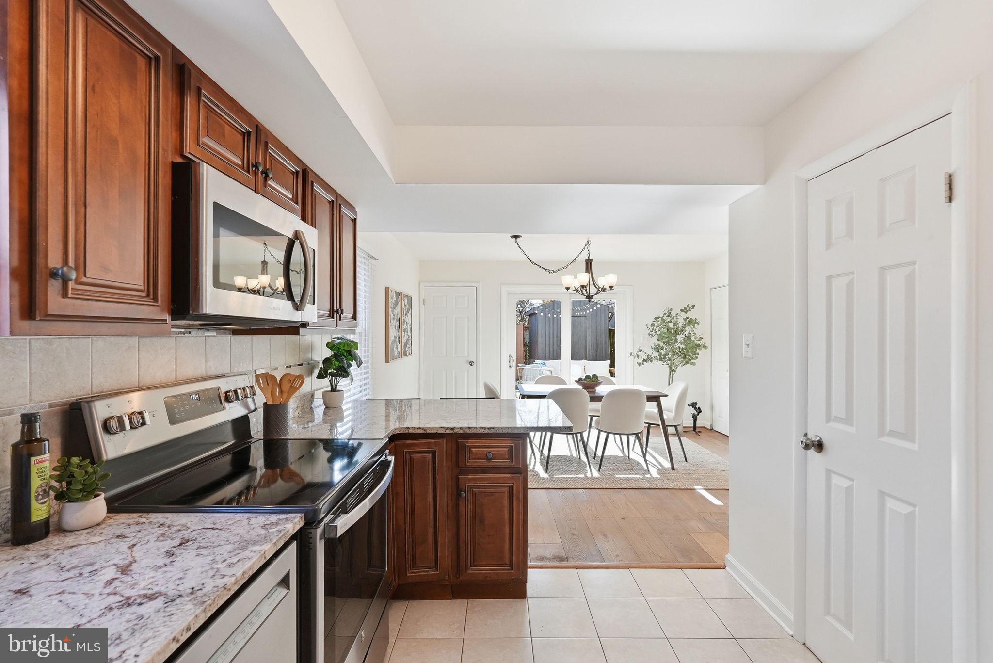 DEL RAY - Residential