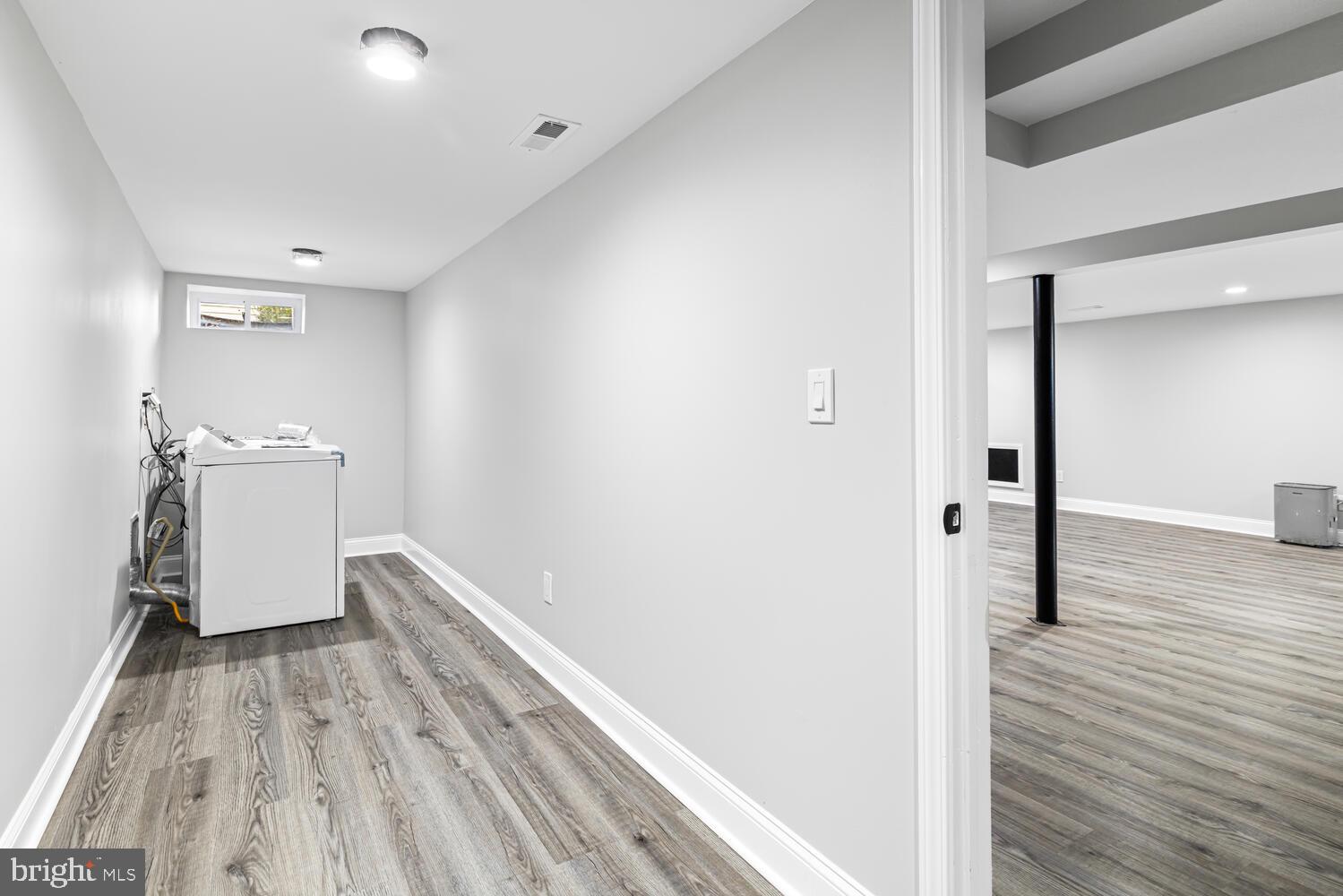 ROSLYN - Residential