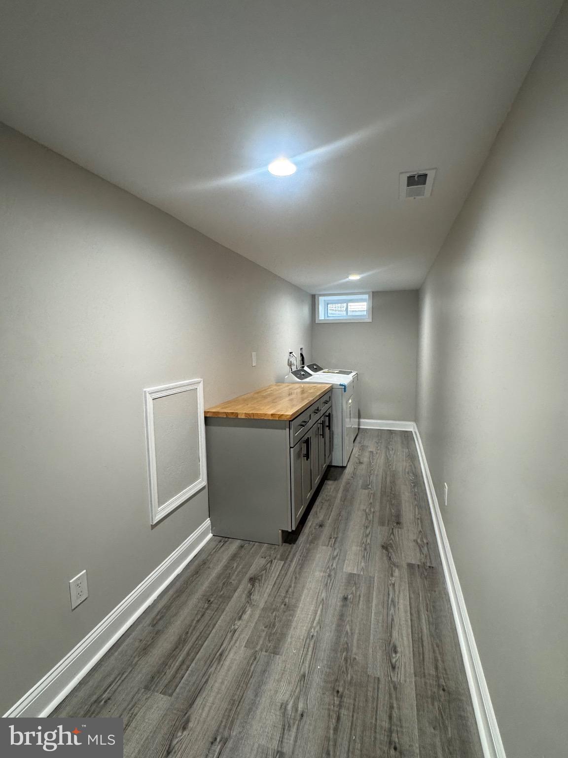 ROSLYN - Residential