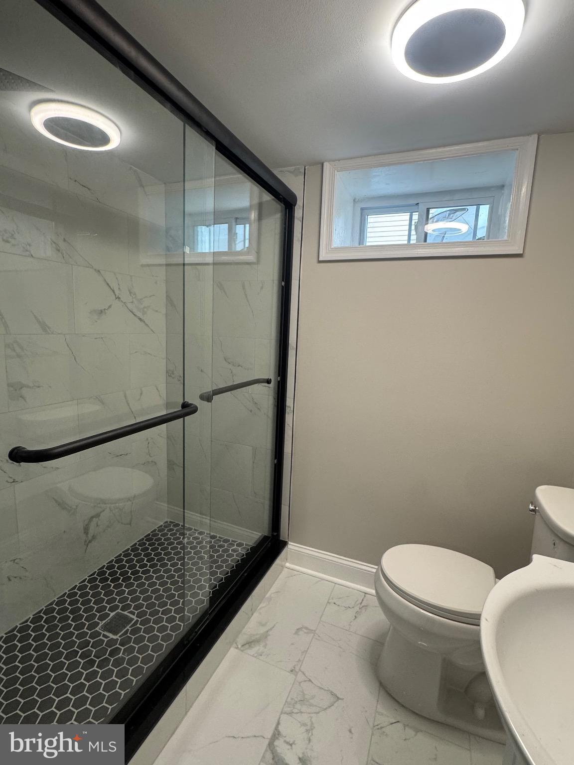 ROSLYN - Residential