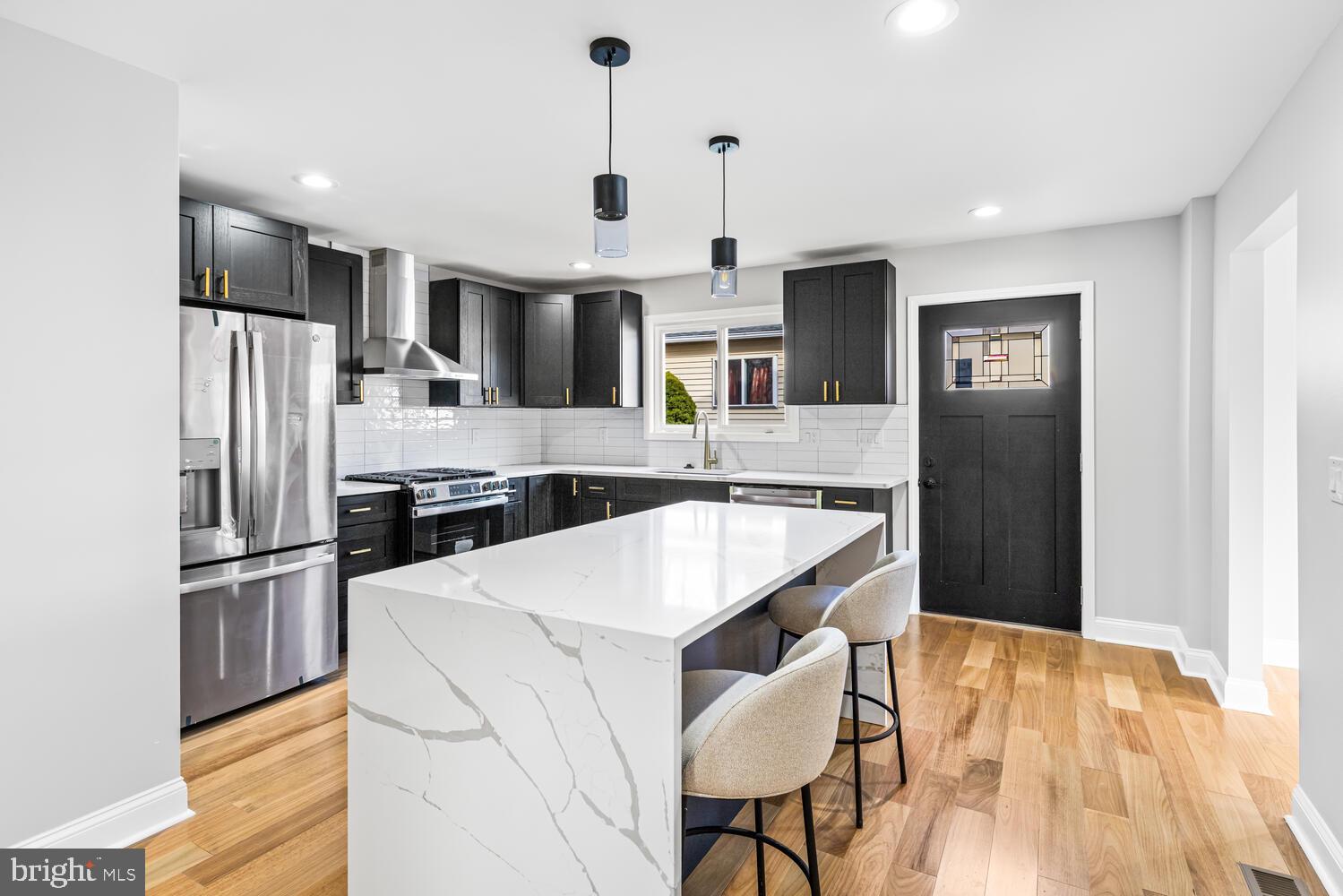 ROSLYN - Residential