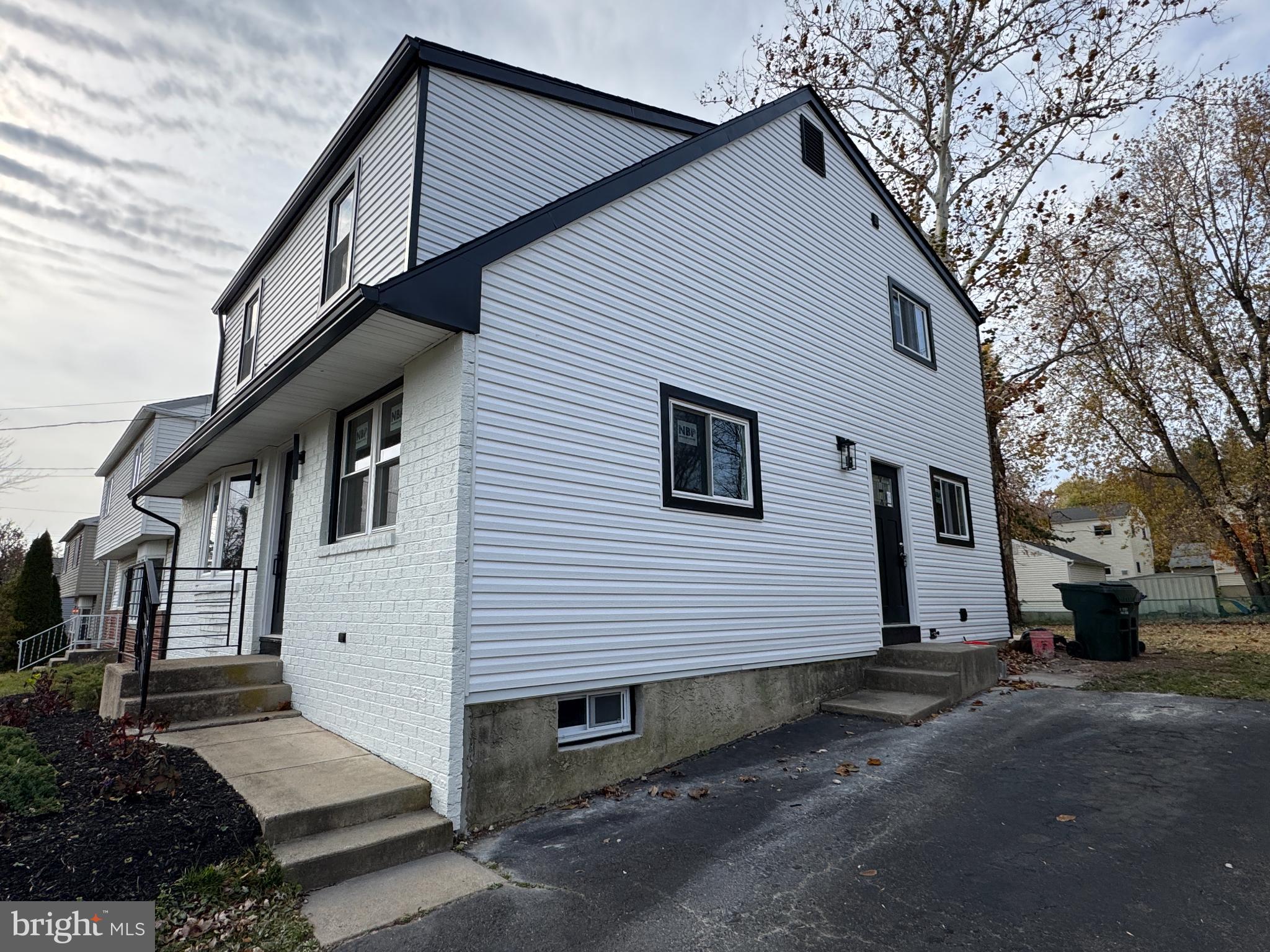 ROSLYN - Residential