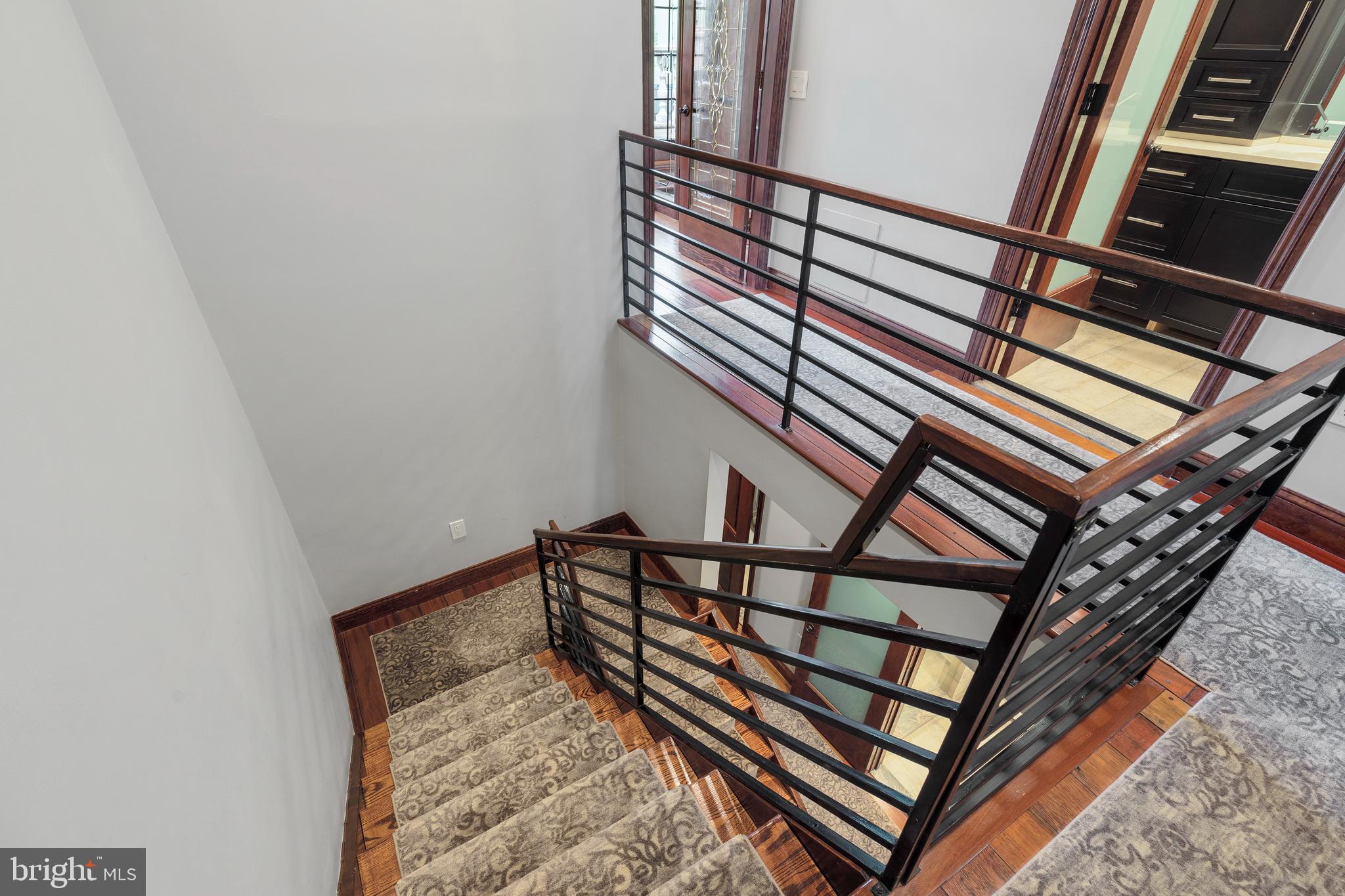 GRADUATE HOSPITAL - Residential