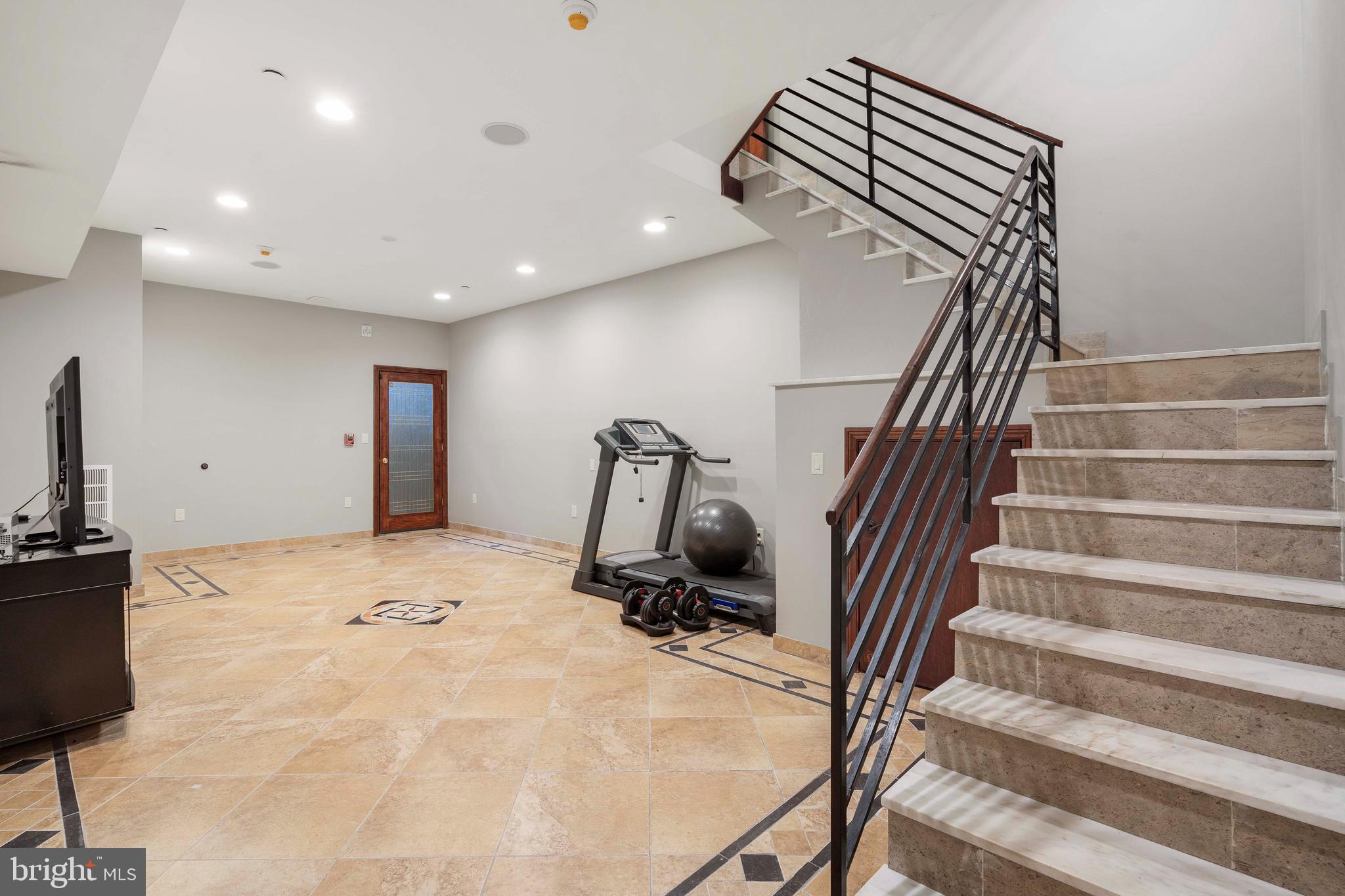 GRADUATE HOSPITAL - Residential