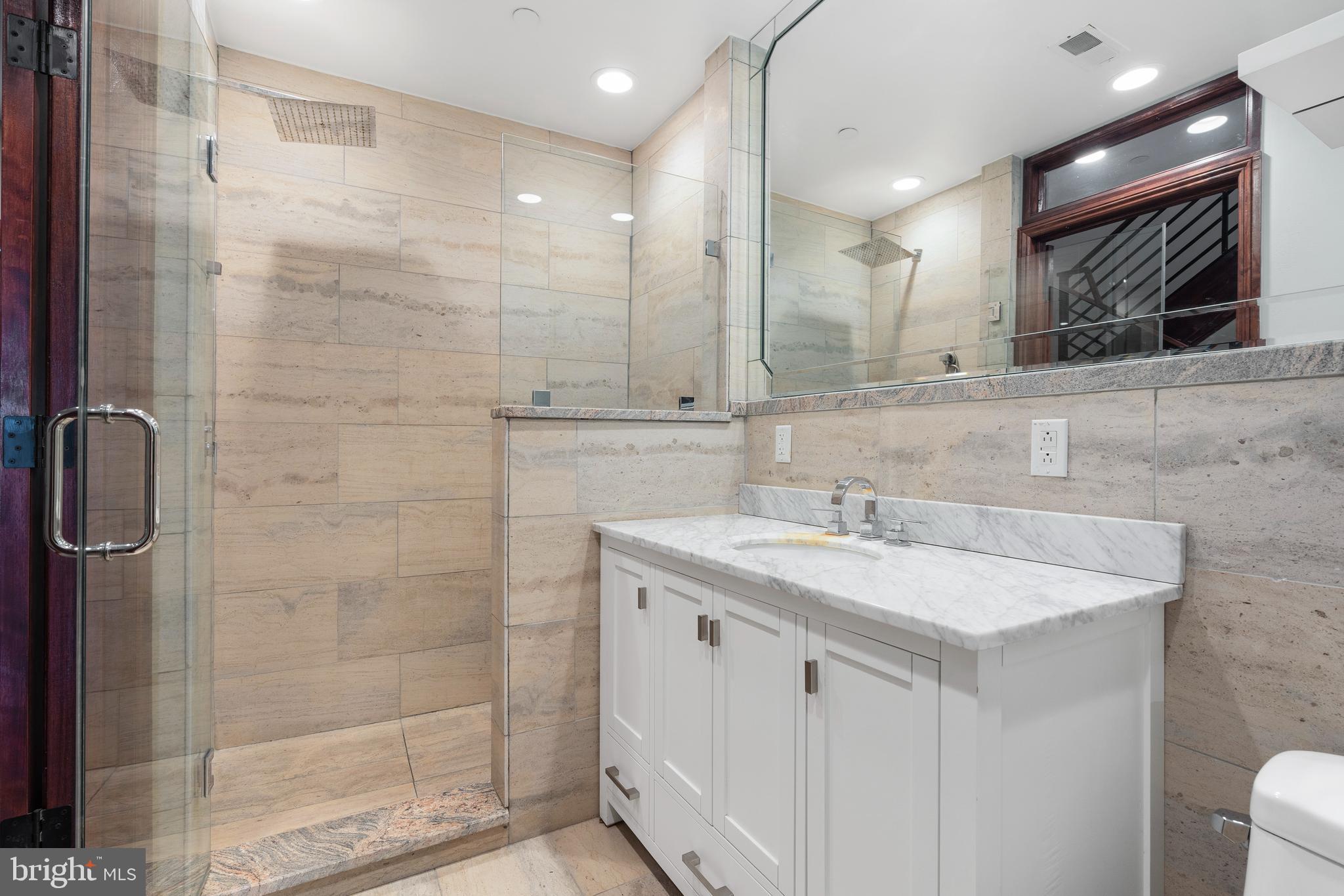 GRADUATE HOSPITAL - Residential