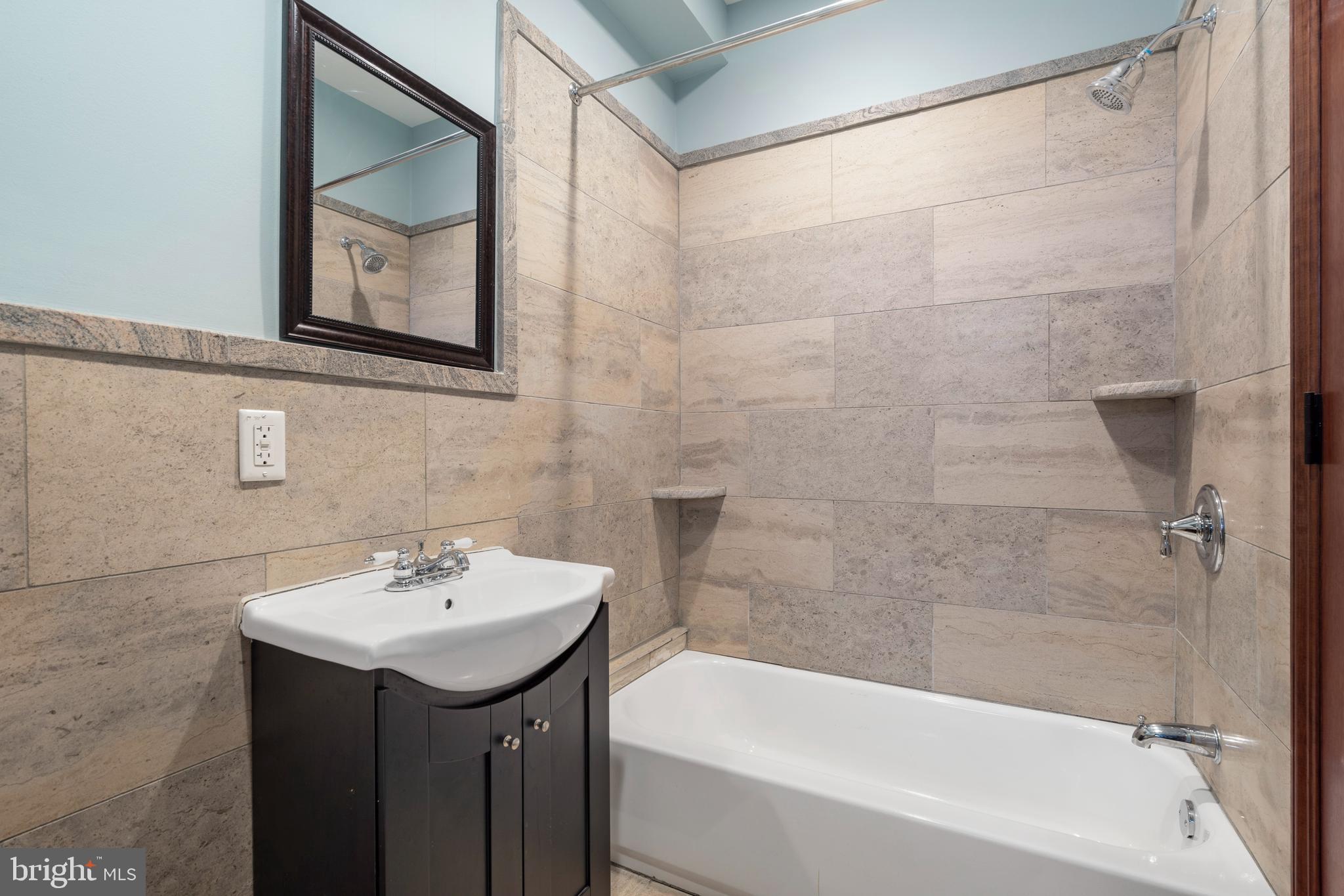 GRADUATE HOSPITAL - Residential