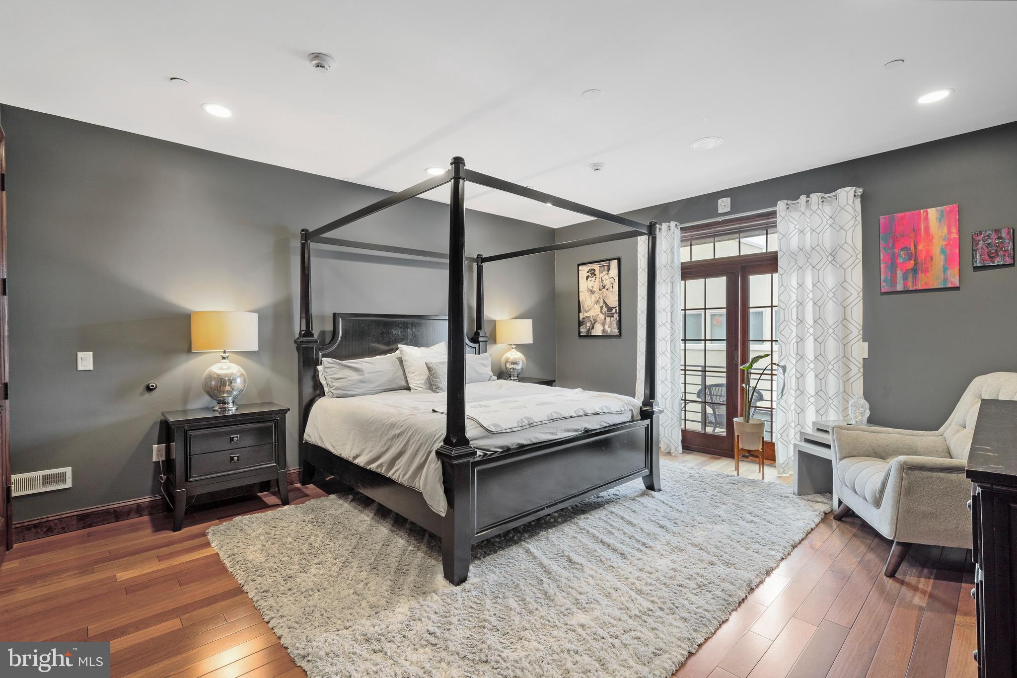 GRADUATE HOSPITAL - Residential