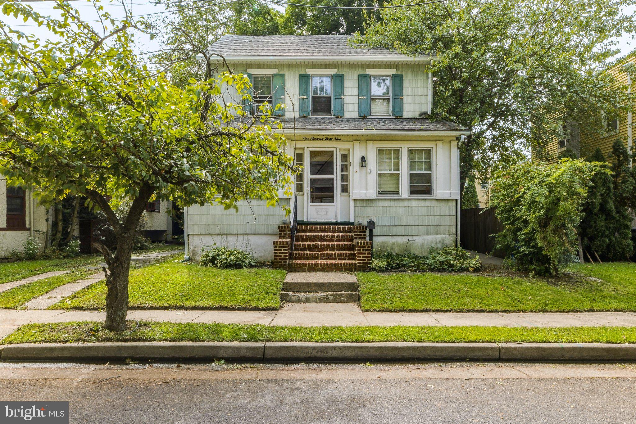 149 W BARBER AVENUE