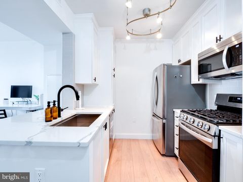 851 N GLEBE ROAD 816 ARLINGTON VA 22203