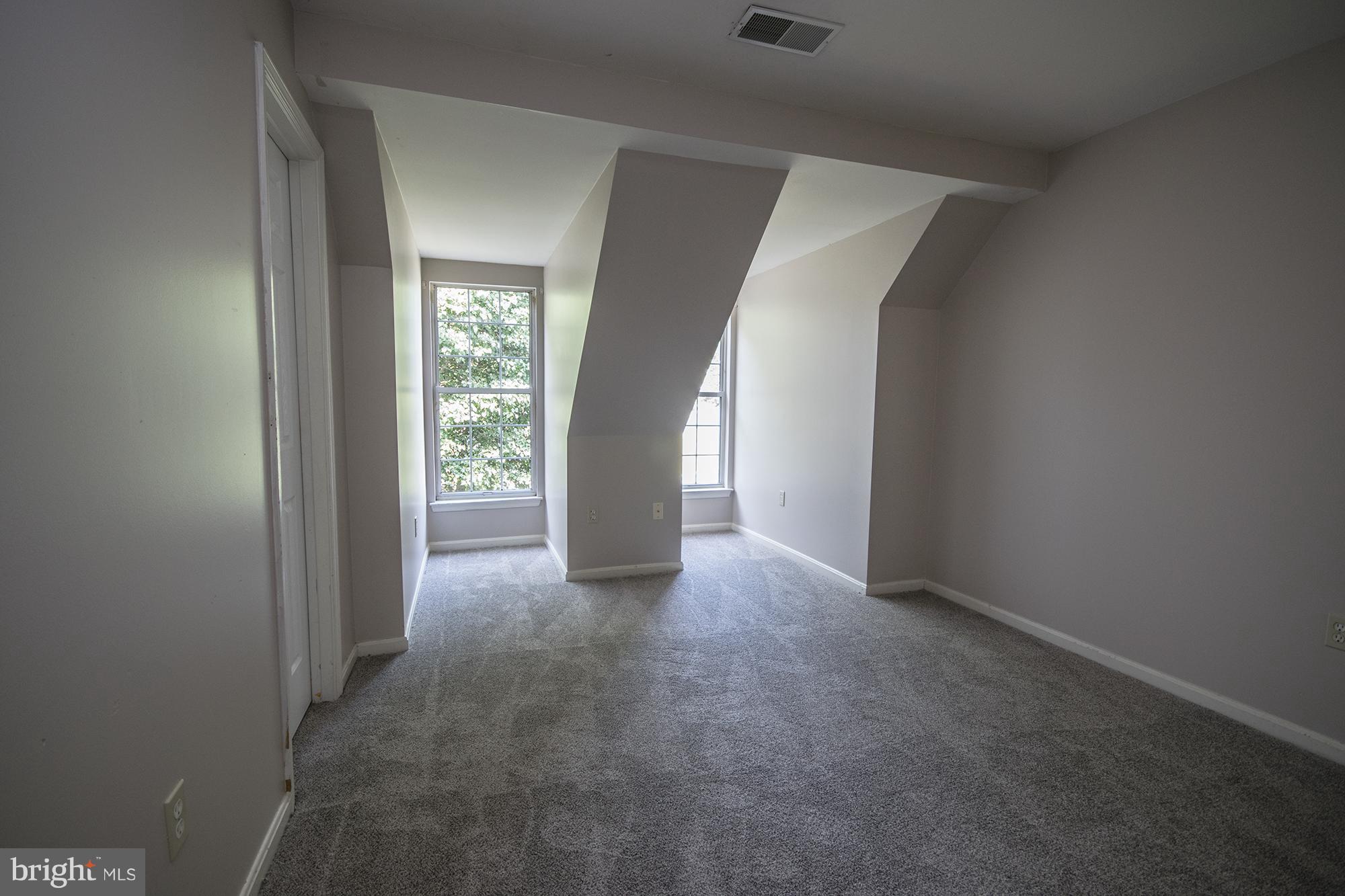 WOODMONT - Residential