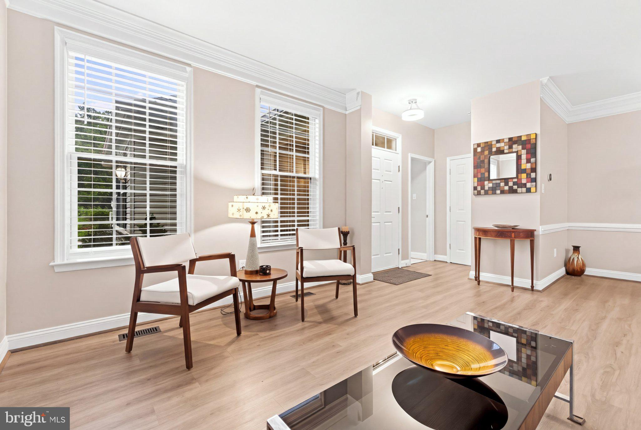 855 THICKET COURT