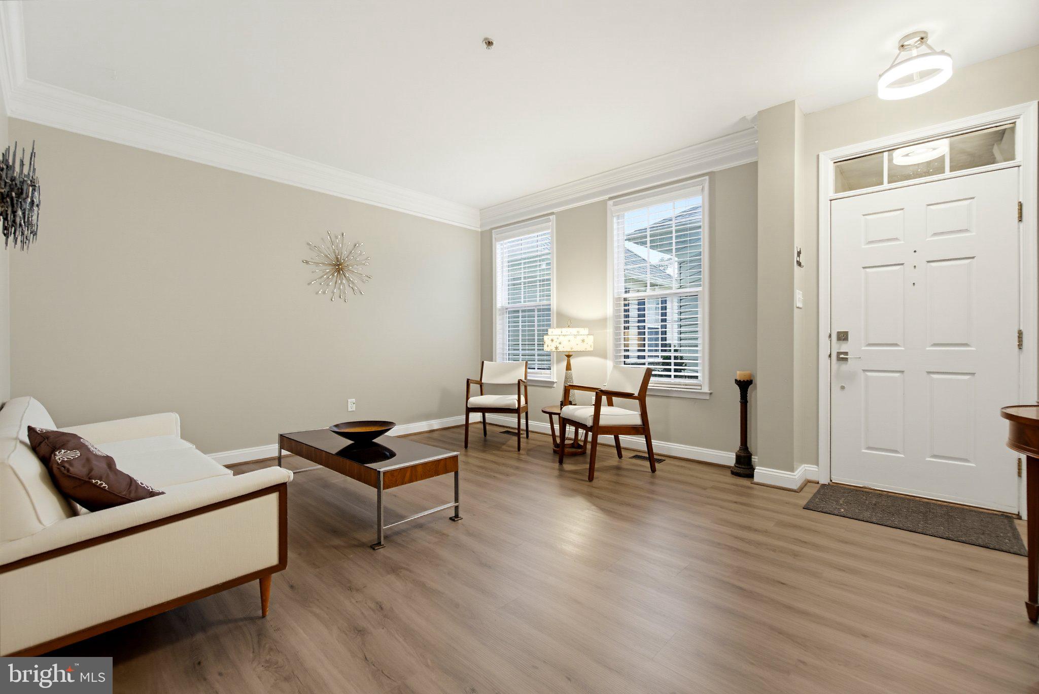 855 THICKET COURT