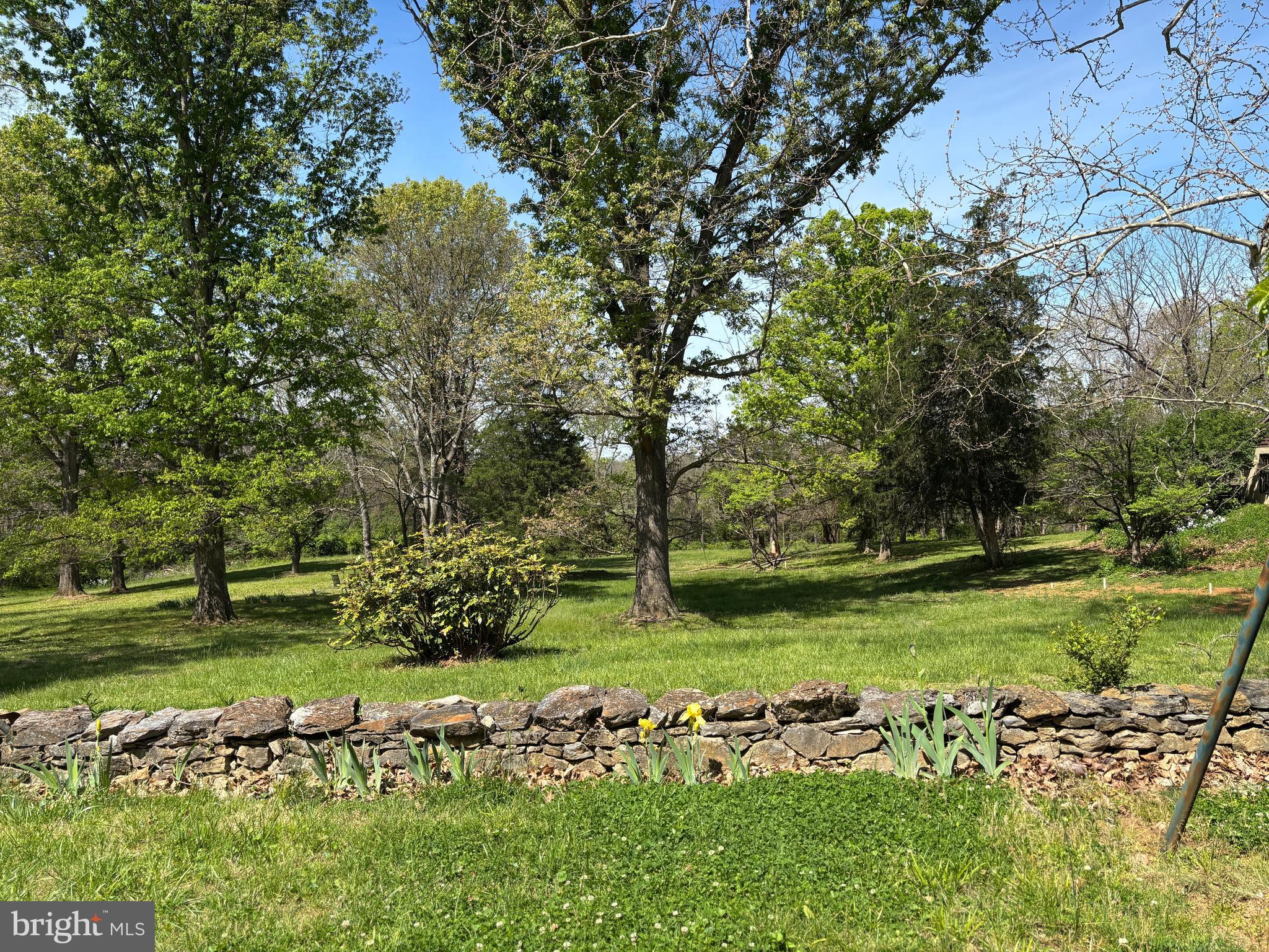 1105 BISHOP MEADE ROAD