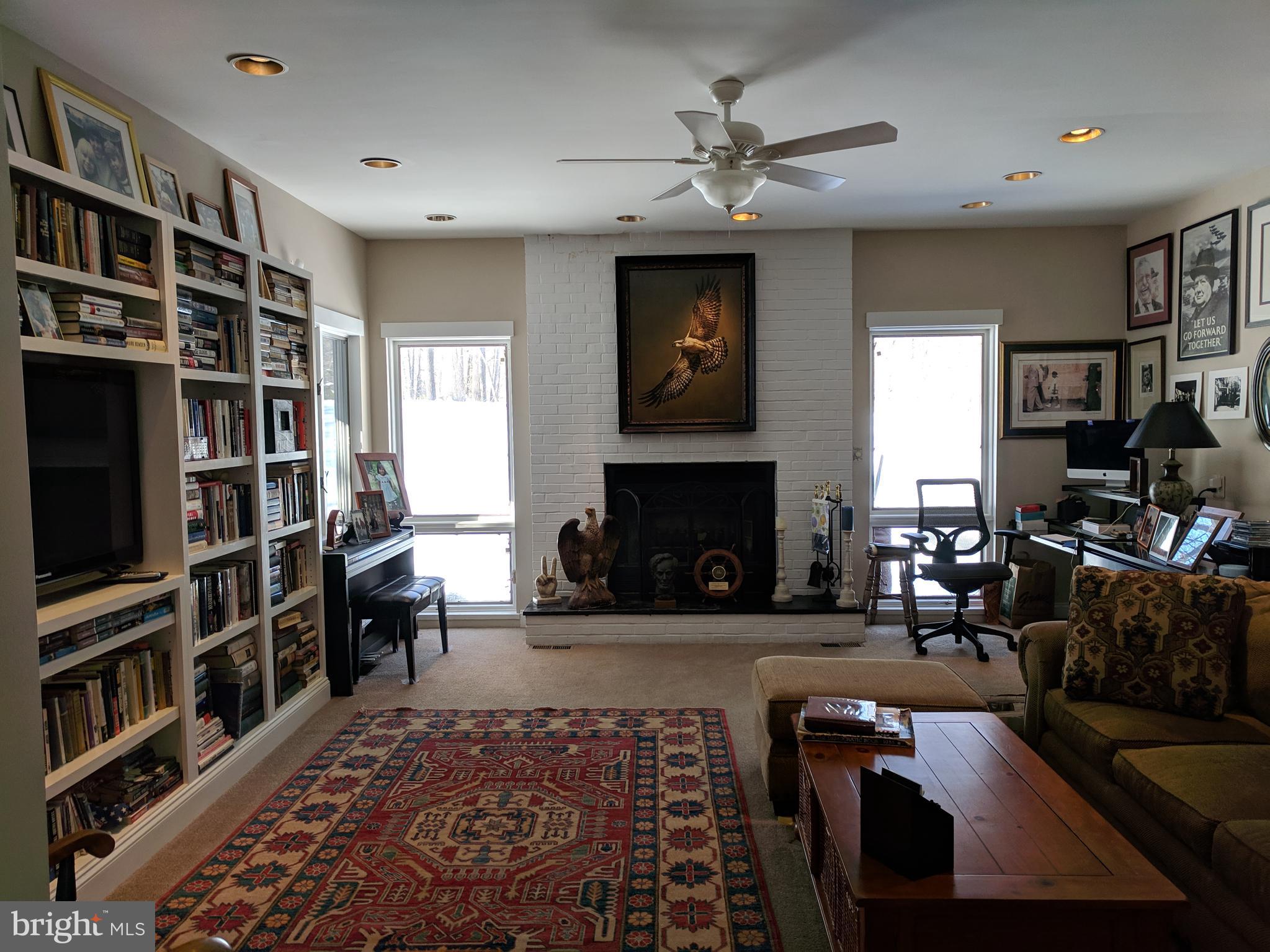 ROCKLAND - Residential