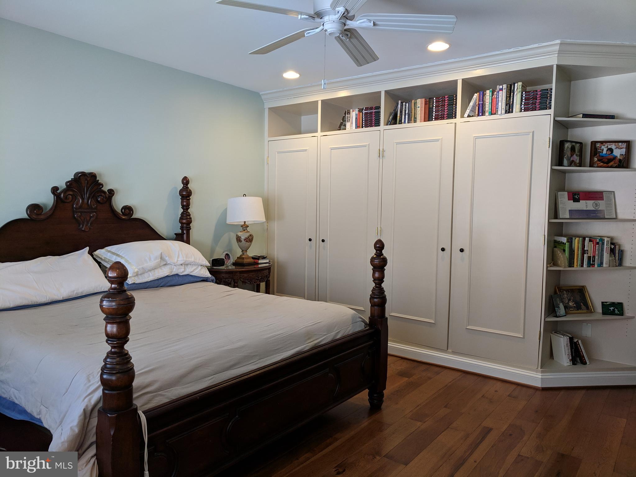 ROCKLAND - Residential