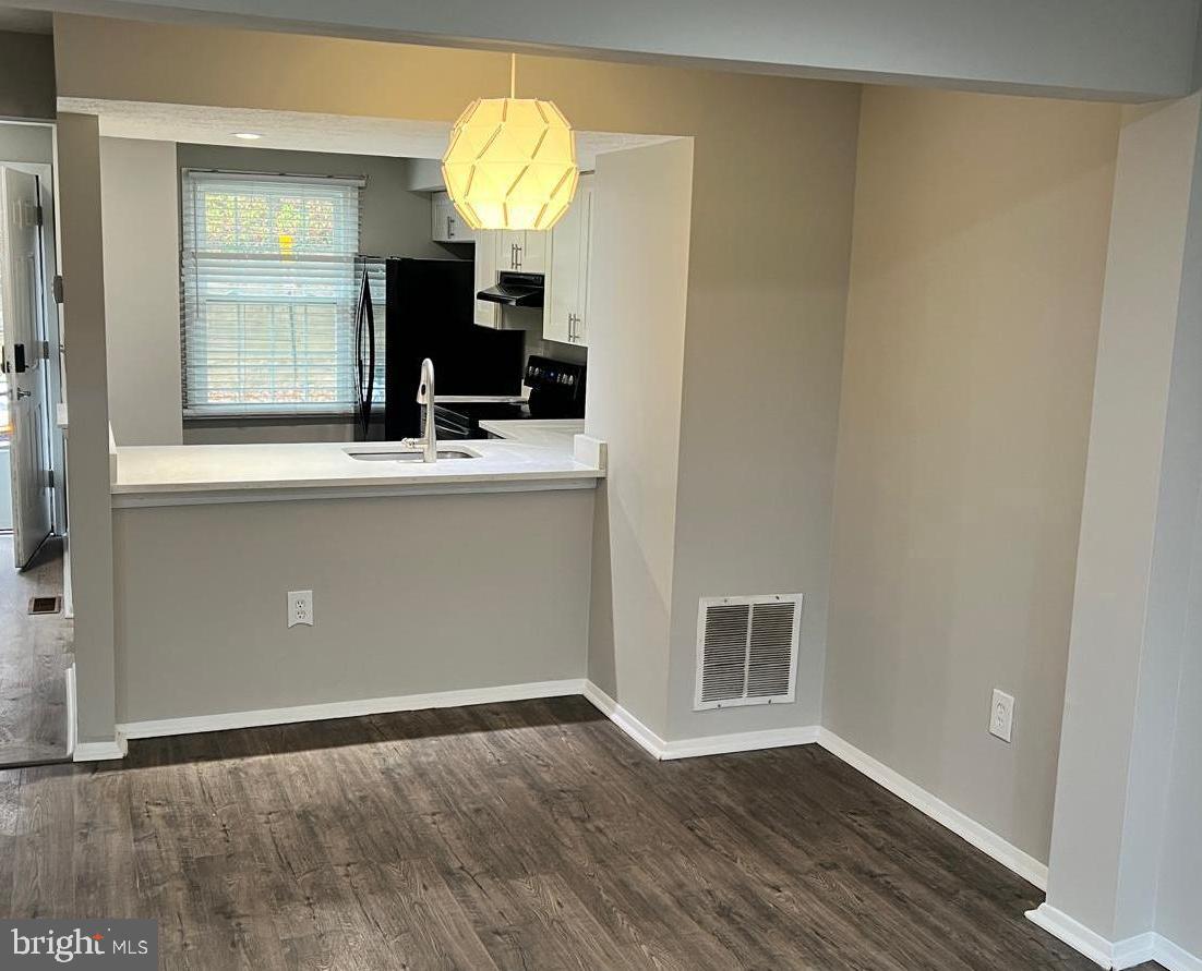 GREENCASTLE MANOR - Residential