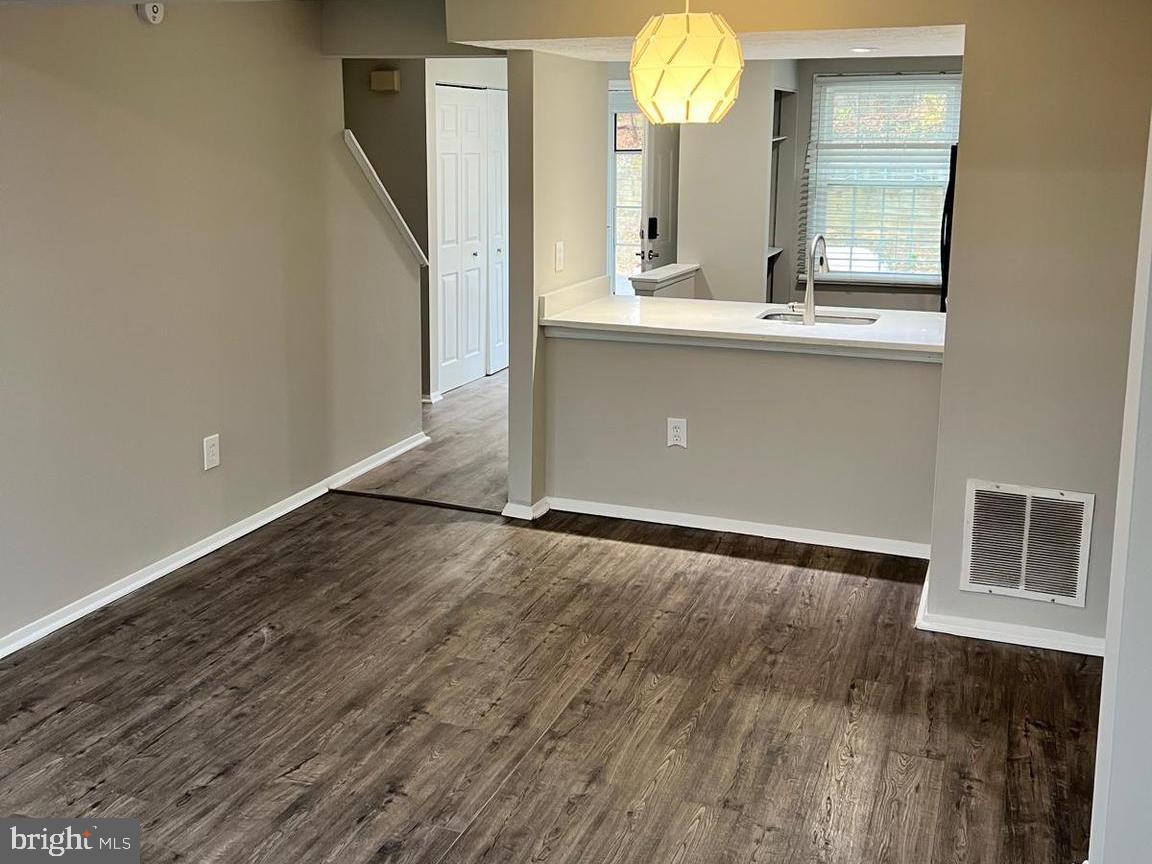 13965 PALMER HOUSE WAY 27-195