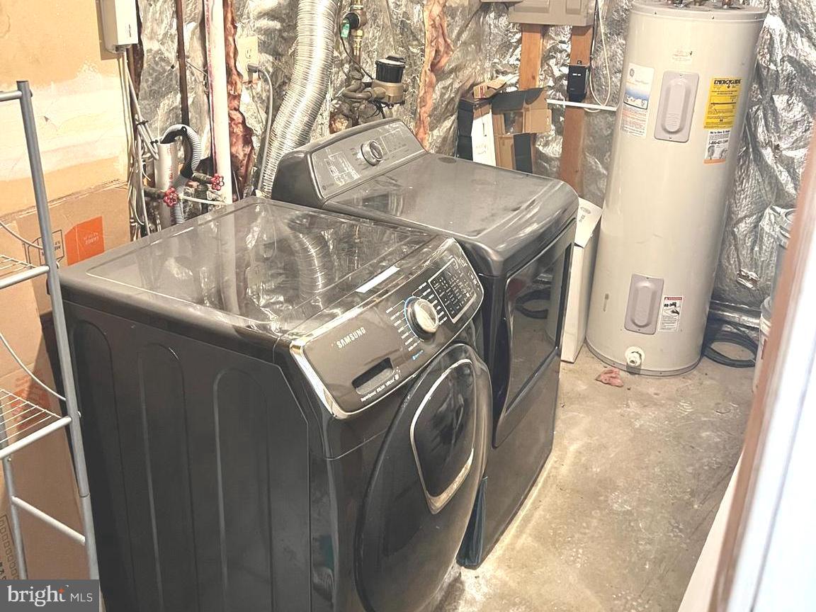 GREENCASTLE MANOR - Residential