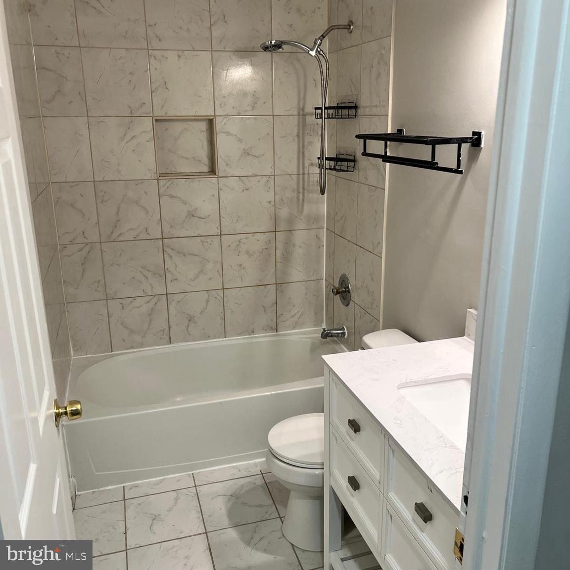 GREENCASTLE MANOR - Residential