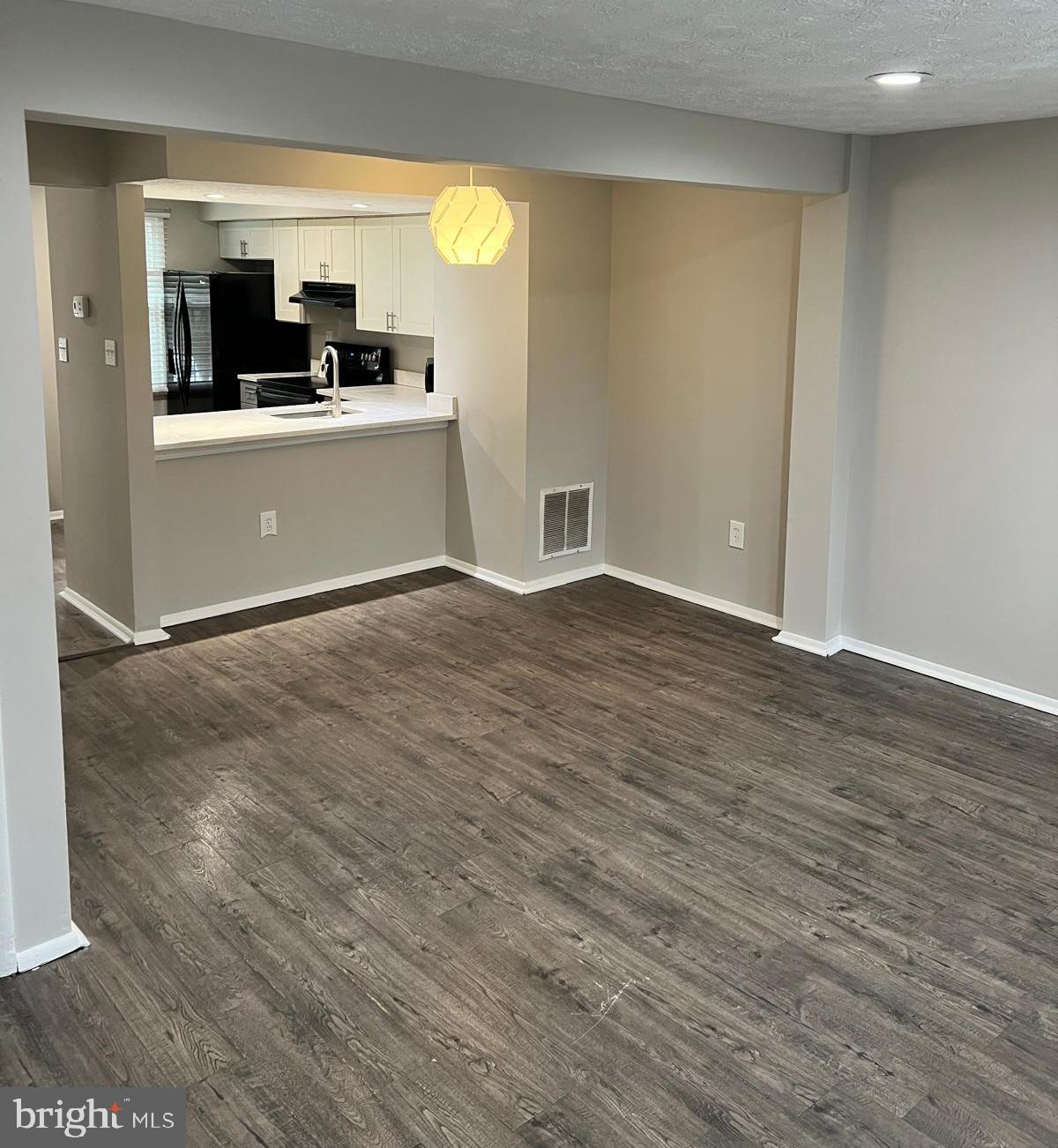 13965 PALMER HOUSE WAY 27-195