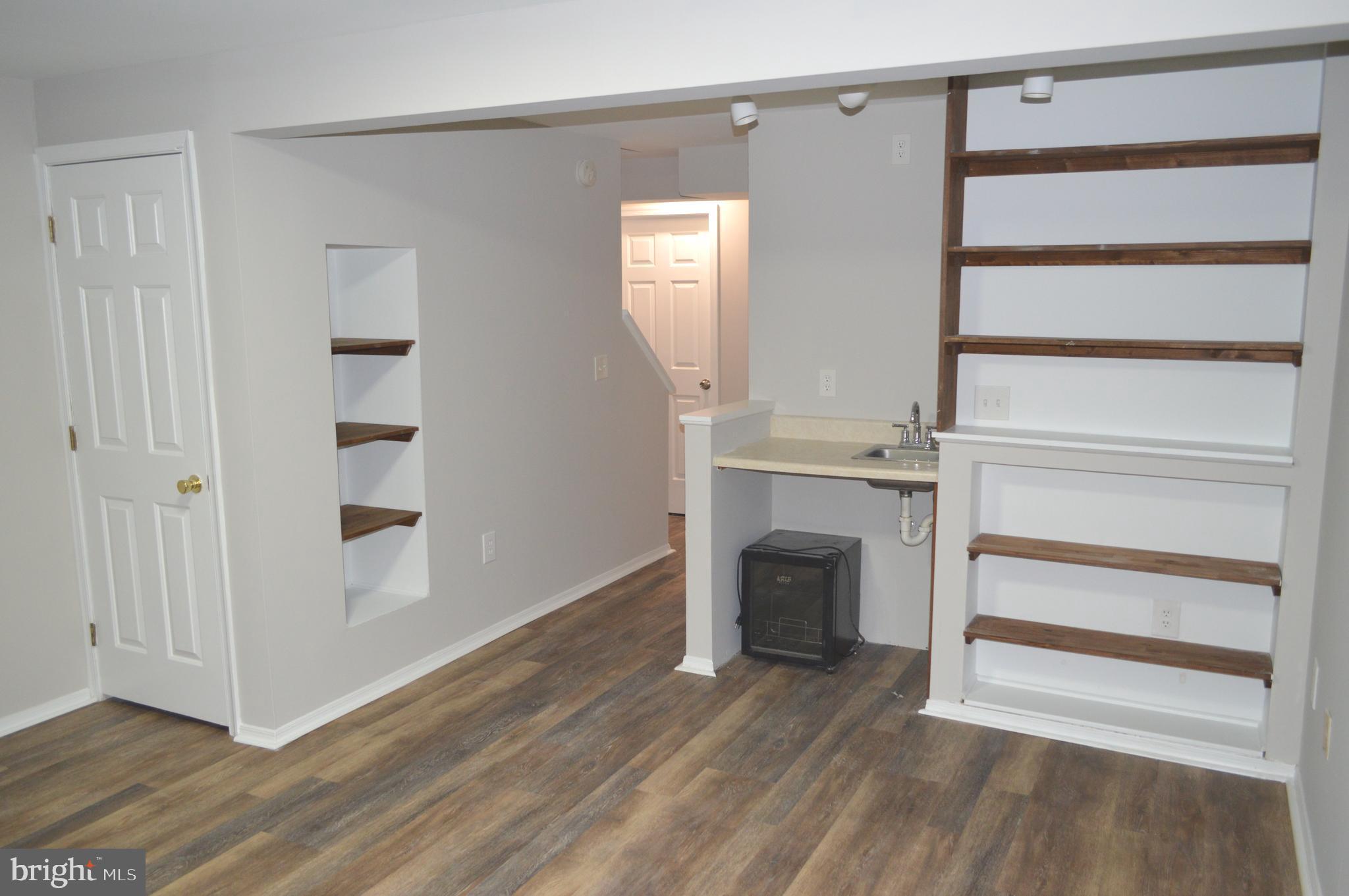 GREENCASTLE MANOR - Residential