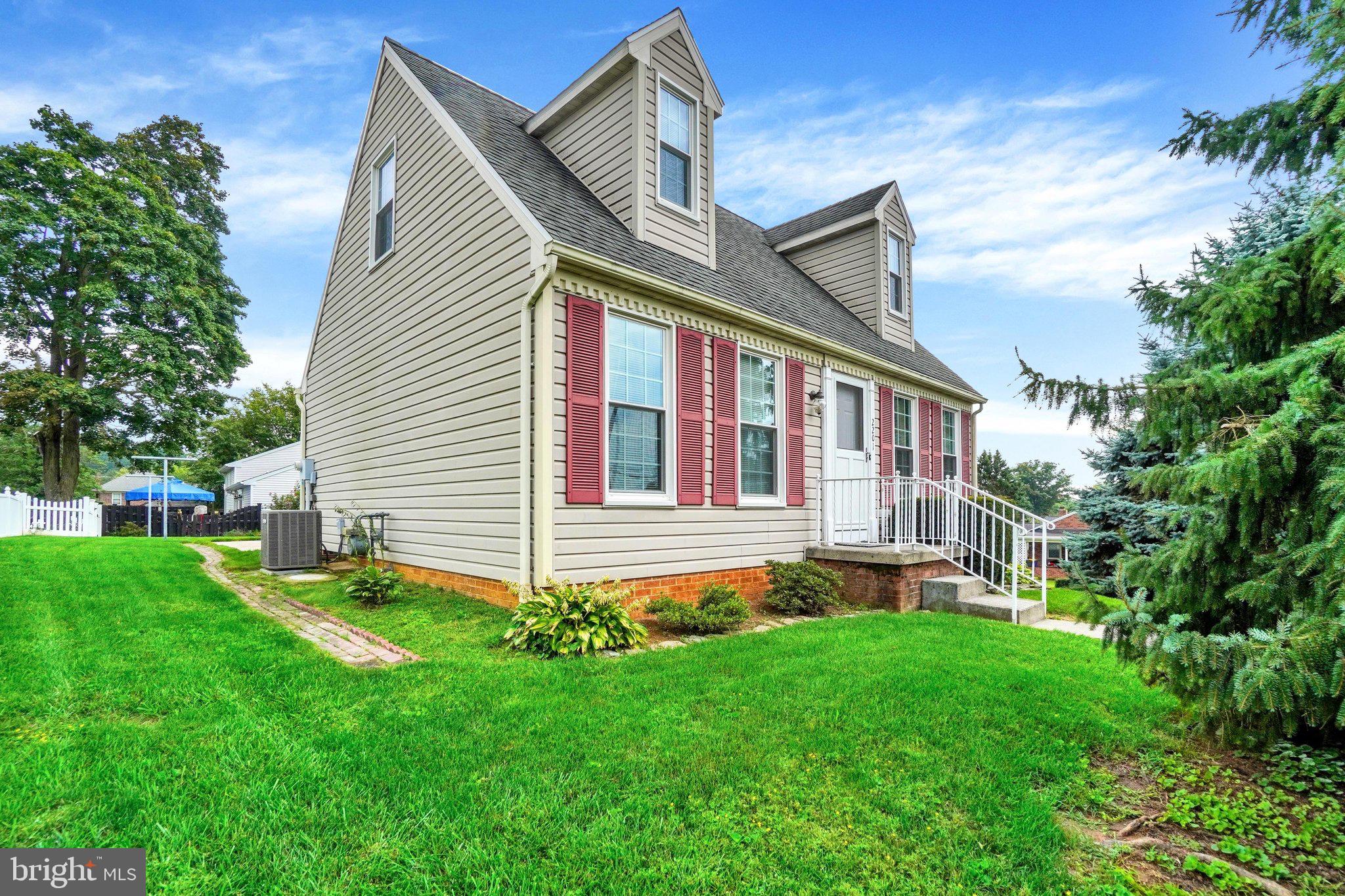 2201 PLEASANT VIEW DRIVE