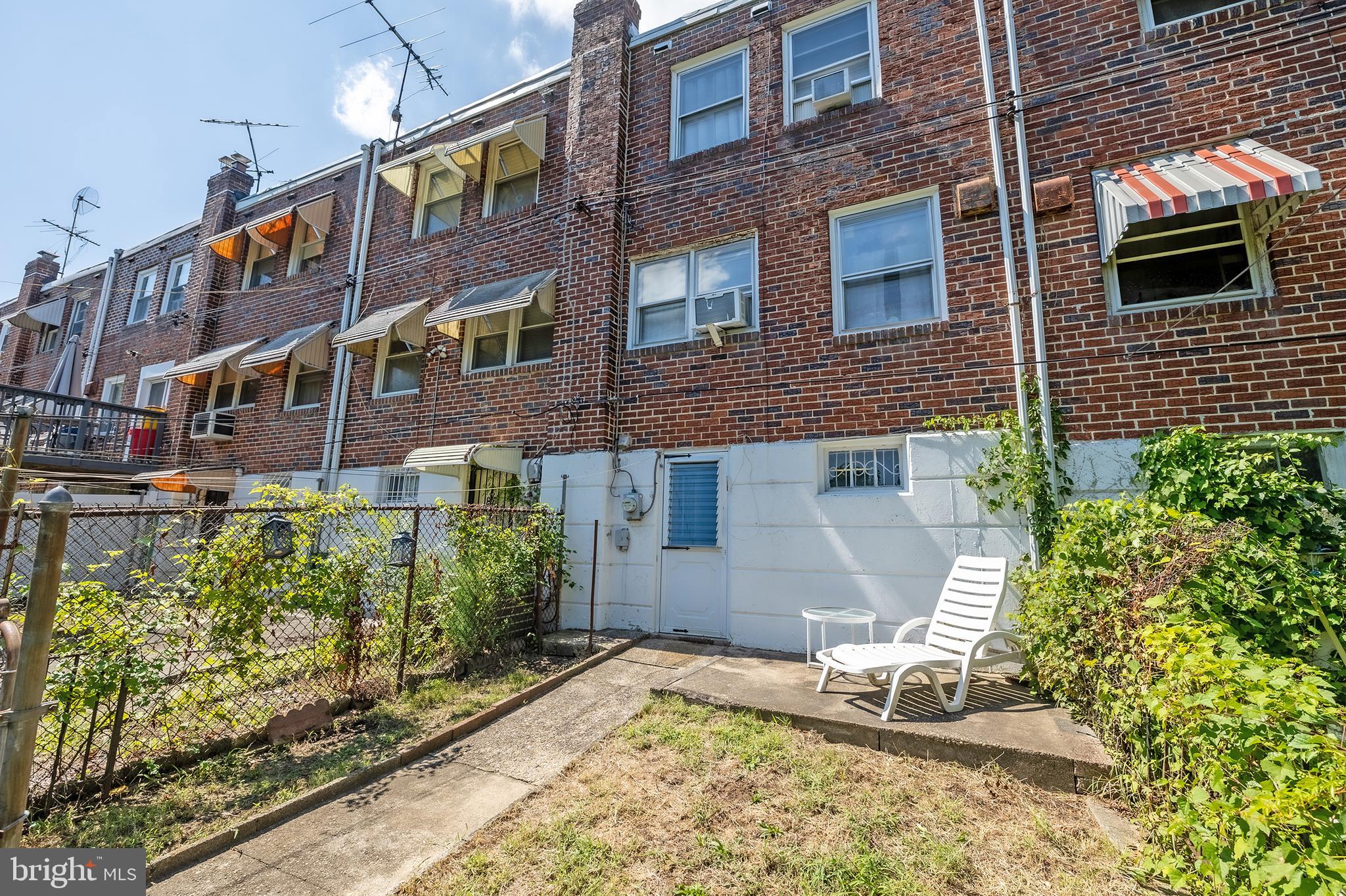 FERN ROCK - Residential