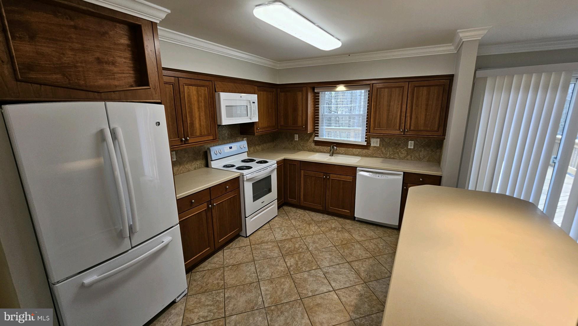 REGULARS - Residential