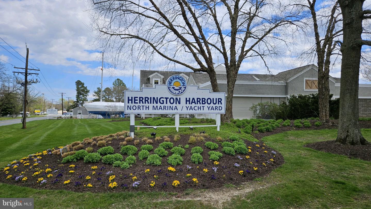 REGULARS - Residential