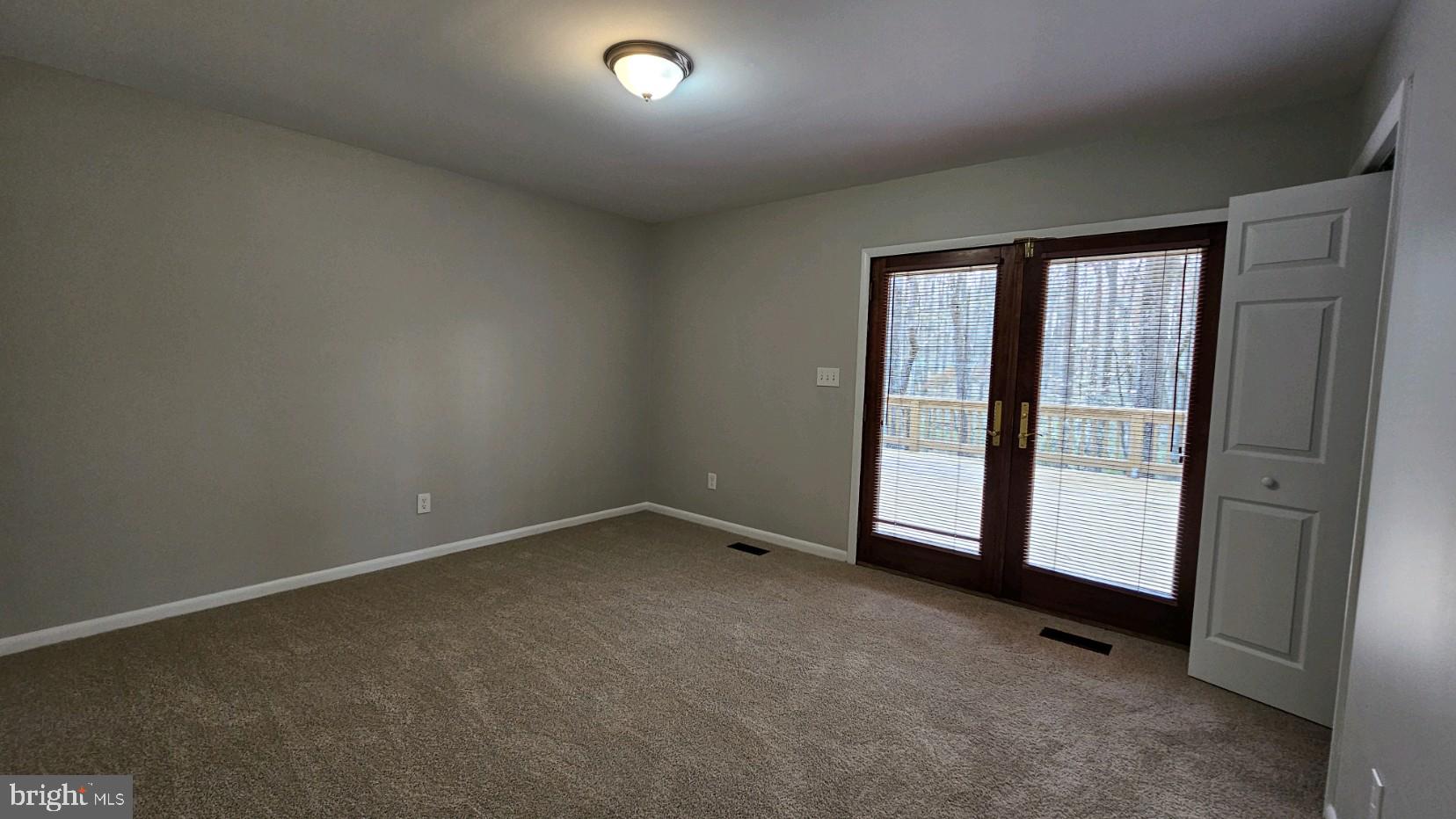 REGULARS - Residential