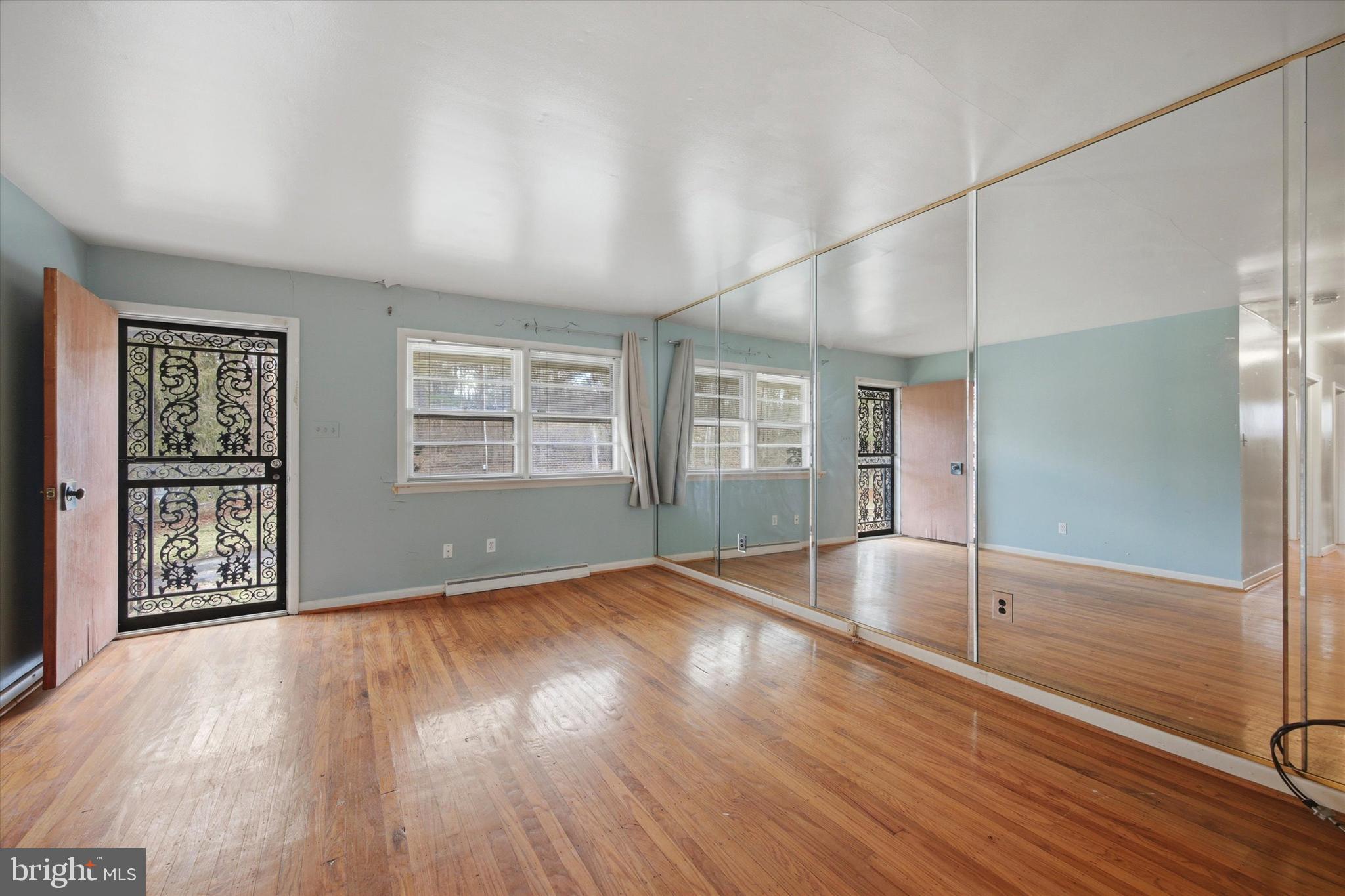 THORNBURY - Residential