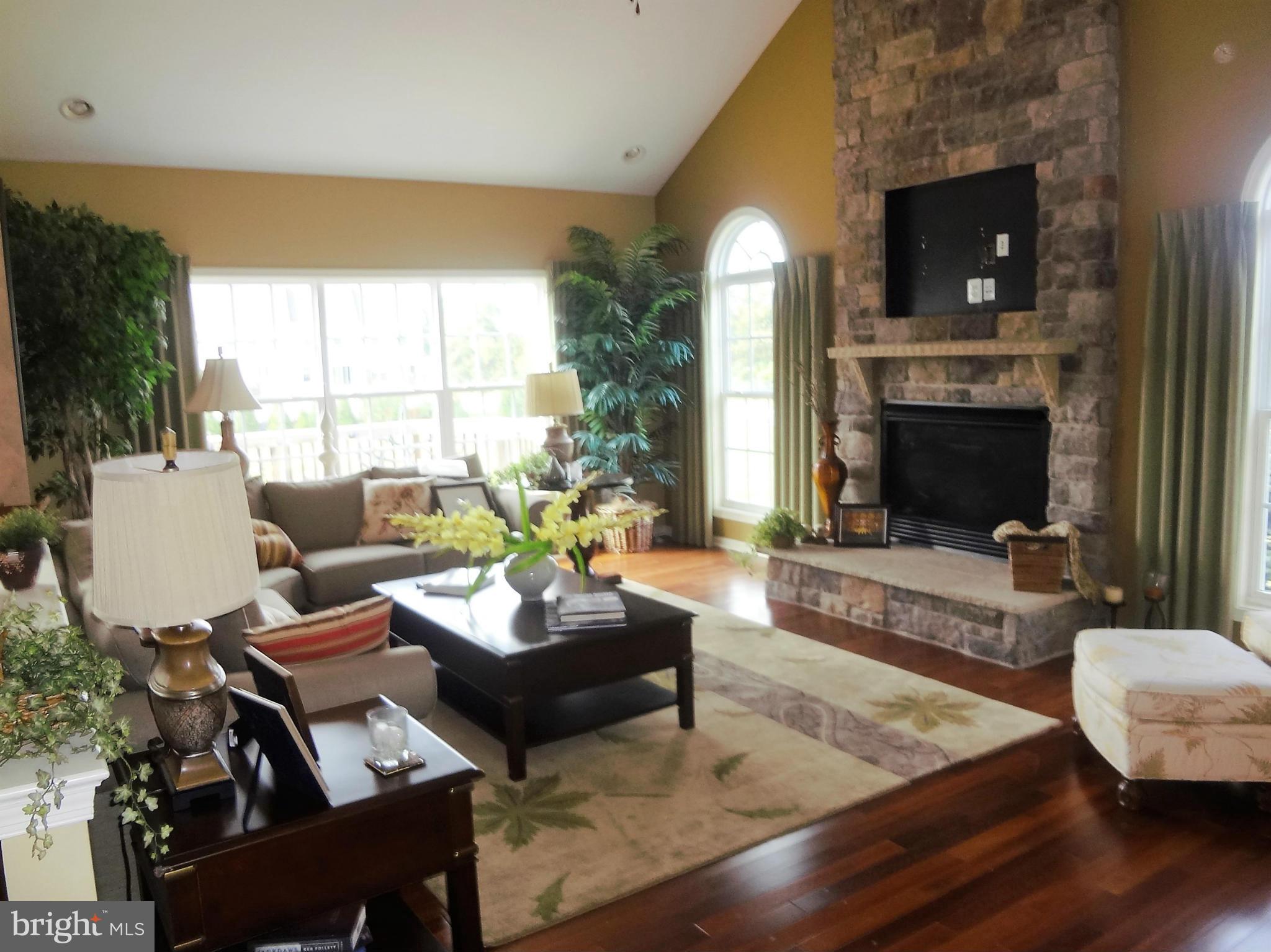 MARTINSBURG STATION - Residential