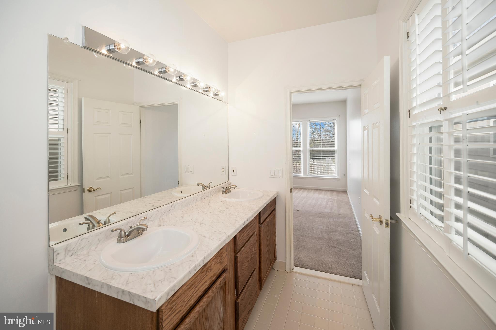 FALLS RUN - Residential