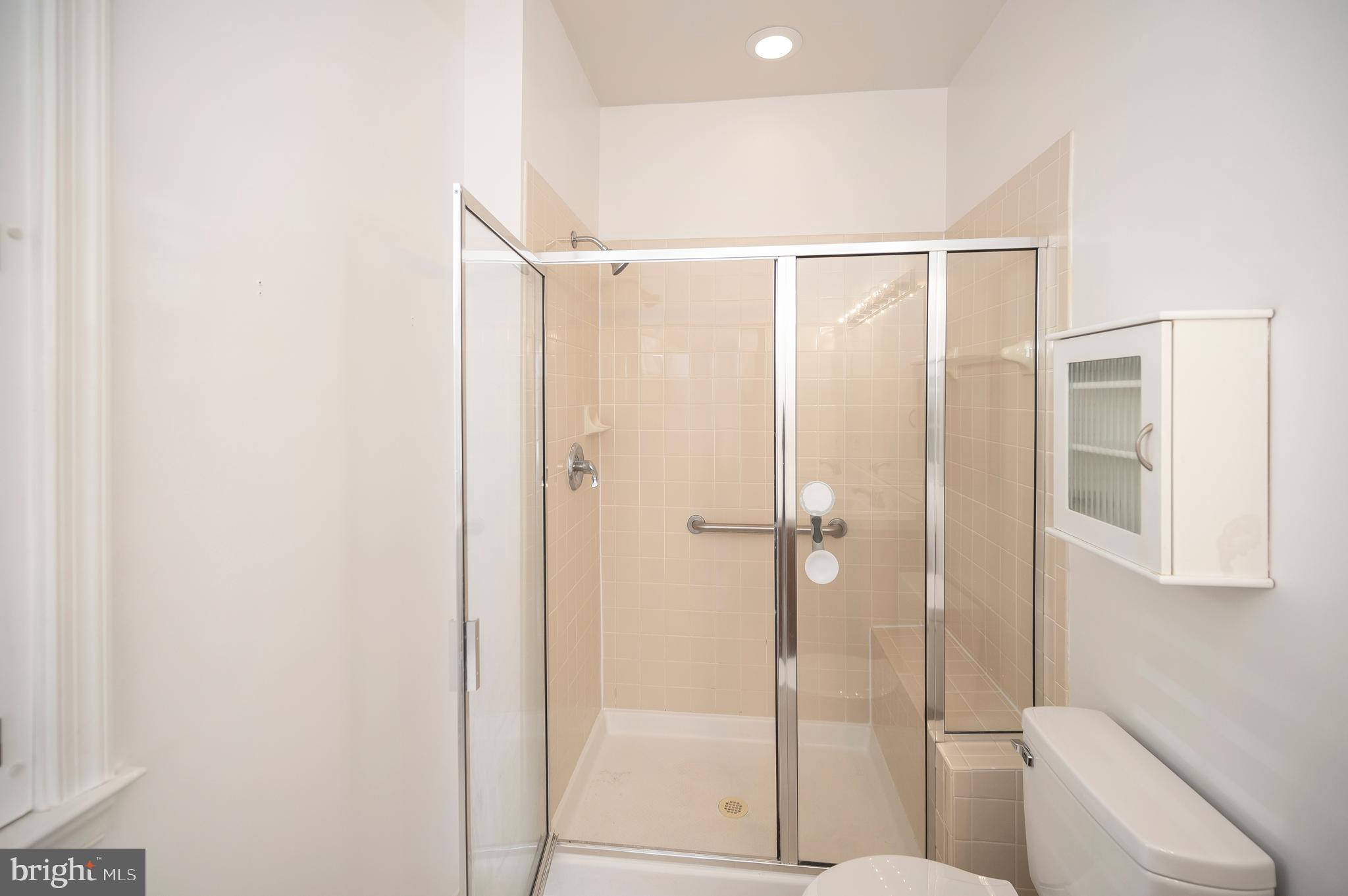 FALLS RUN - Residential