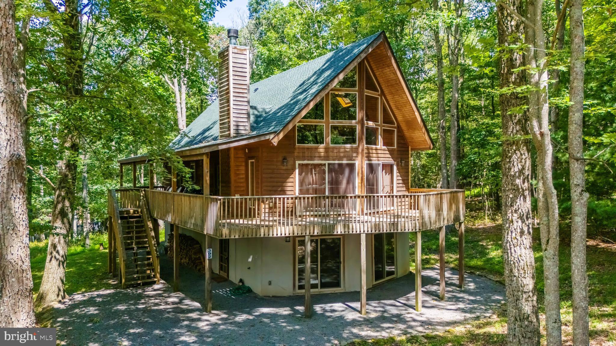 392 DEER RUN LANE