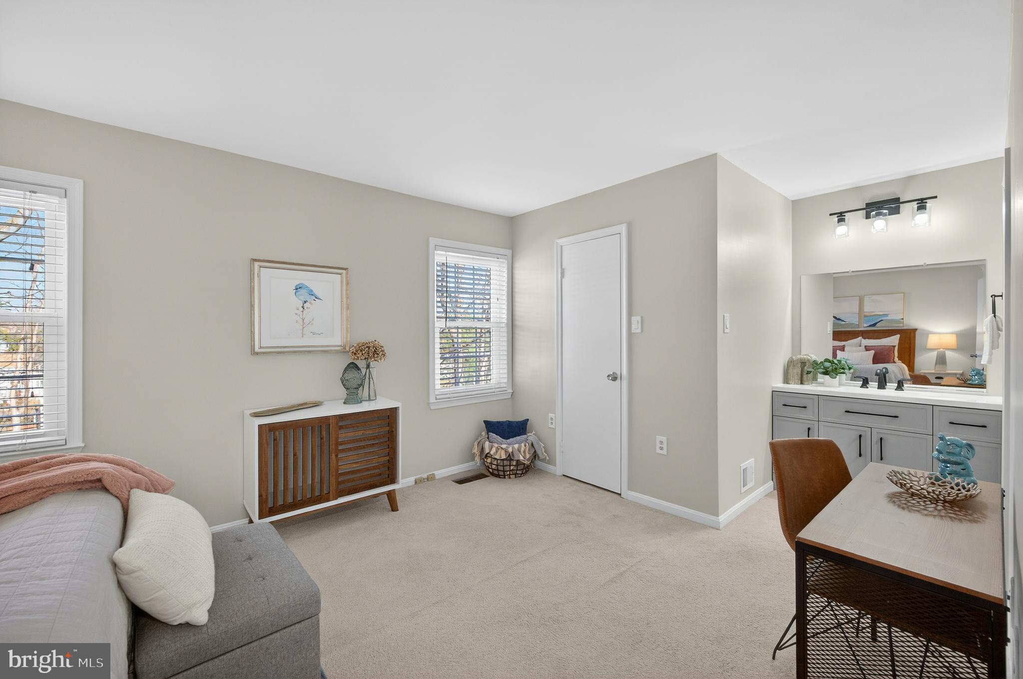 CROWNLEIGH - Residential