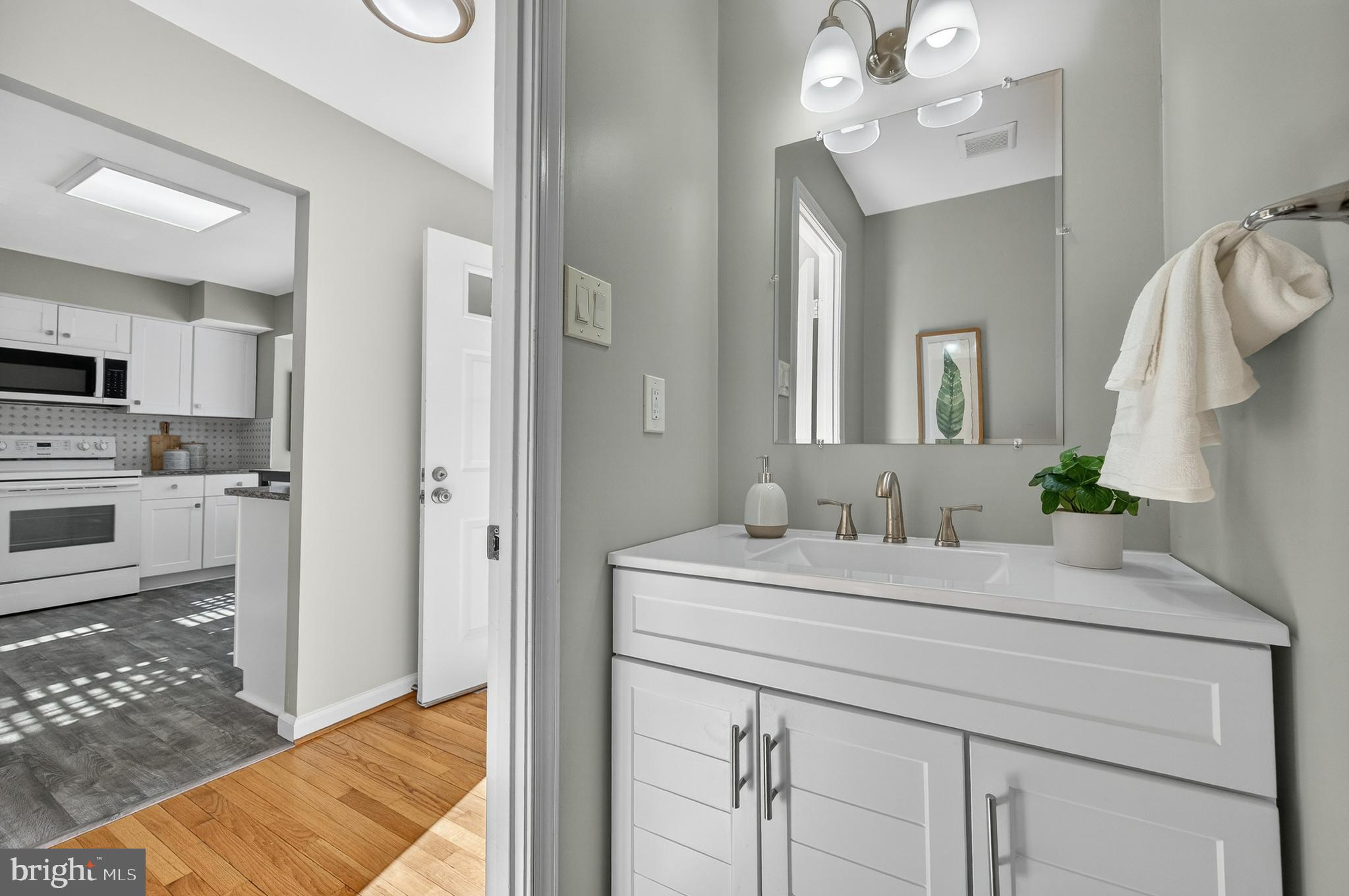 5635 SUTHERLAND COURT