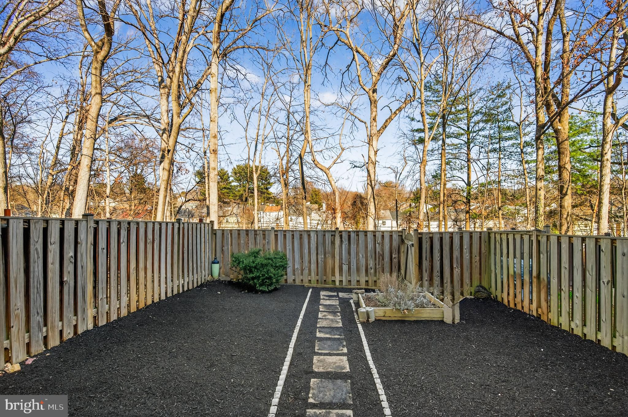 CROWNLEIGH - Residential