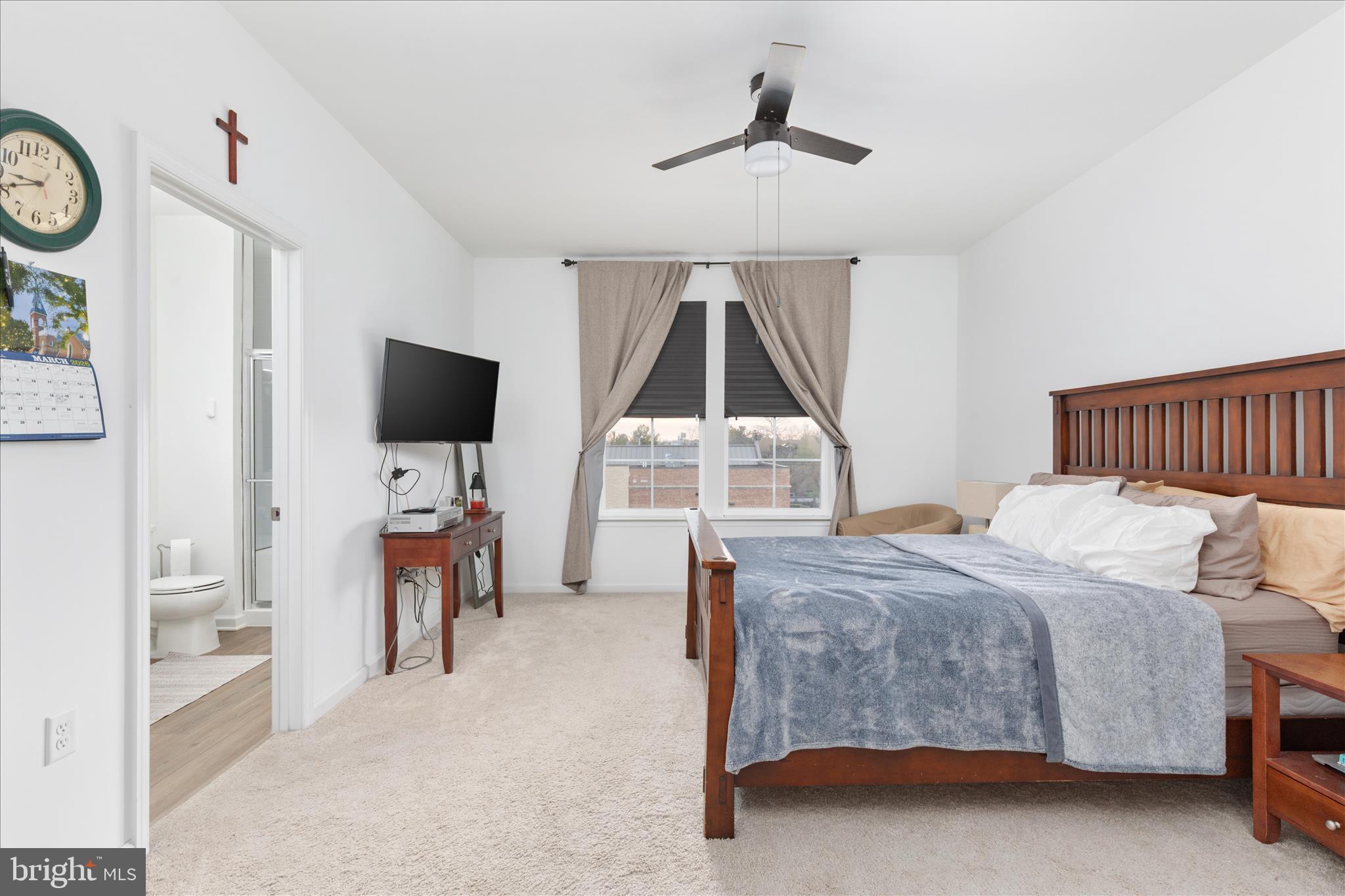 LOFTS AT CREEKSIDE - Residential