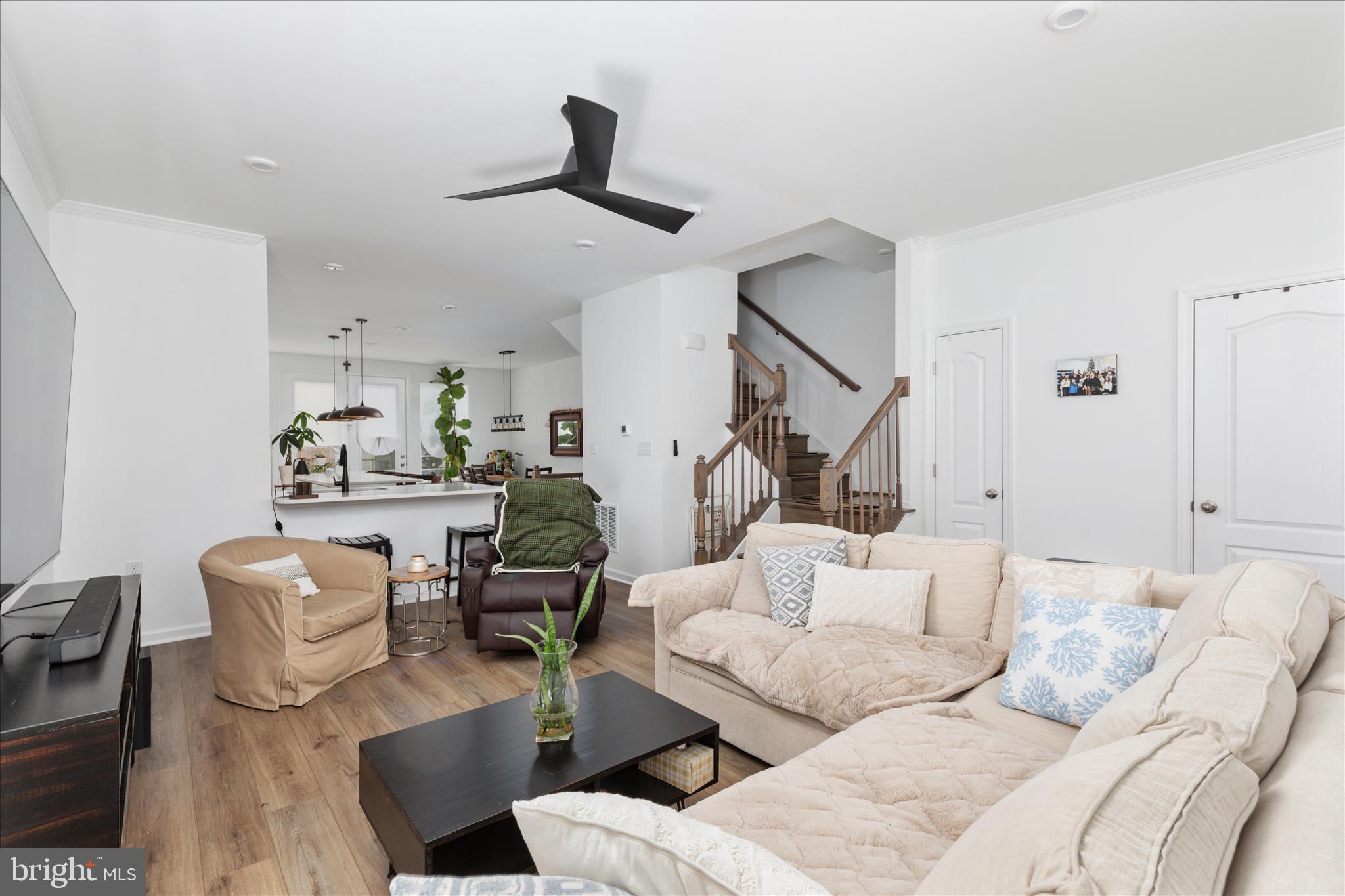 LOFTS AT CREEKSIDE - Residential