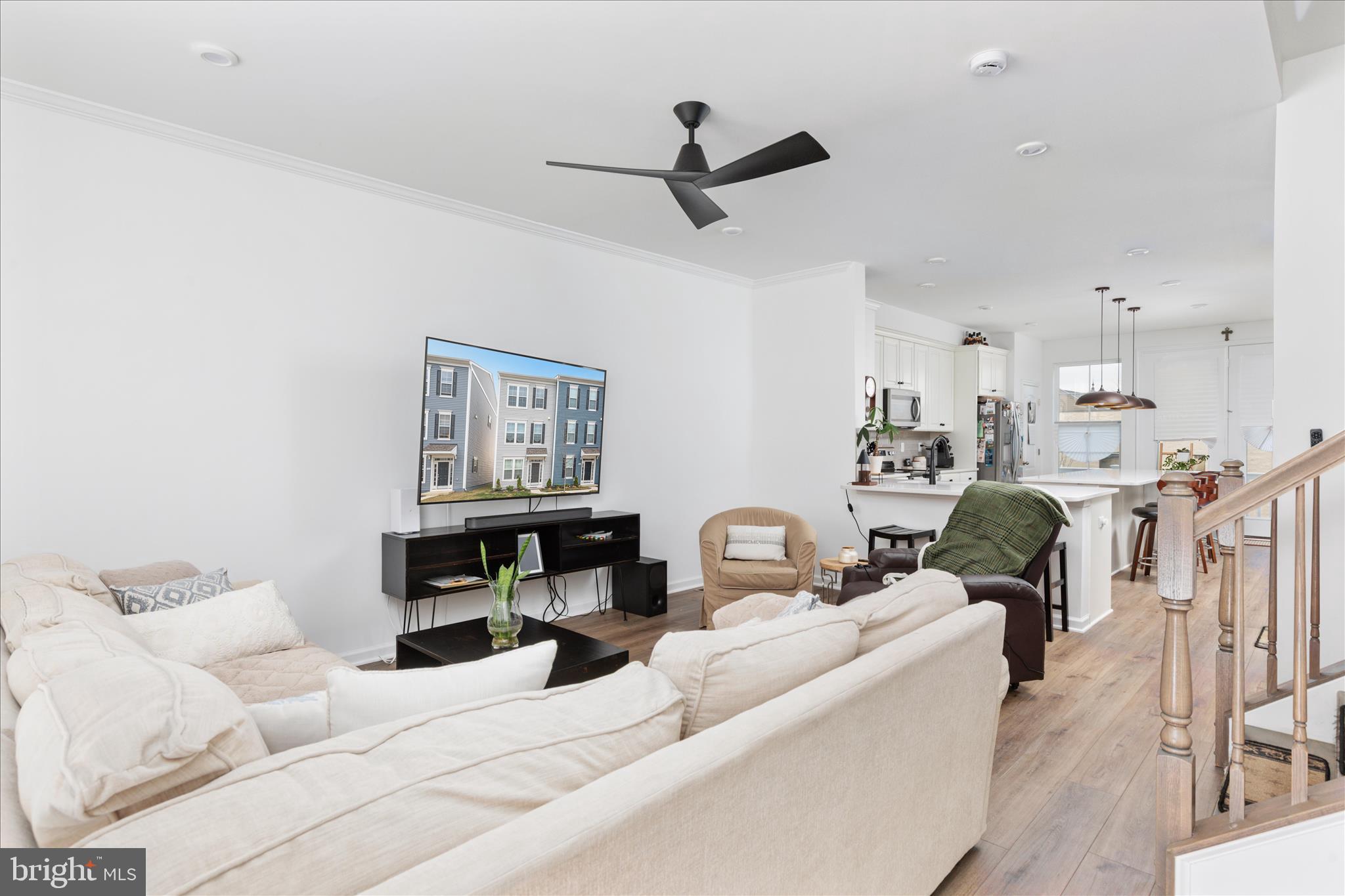 LOFTS AT CREEKSIDE - Residential